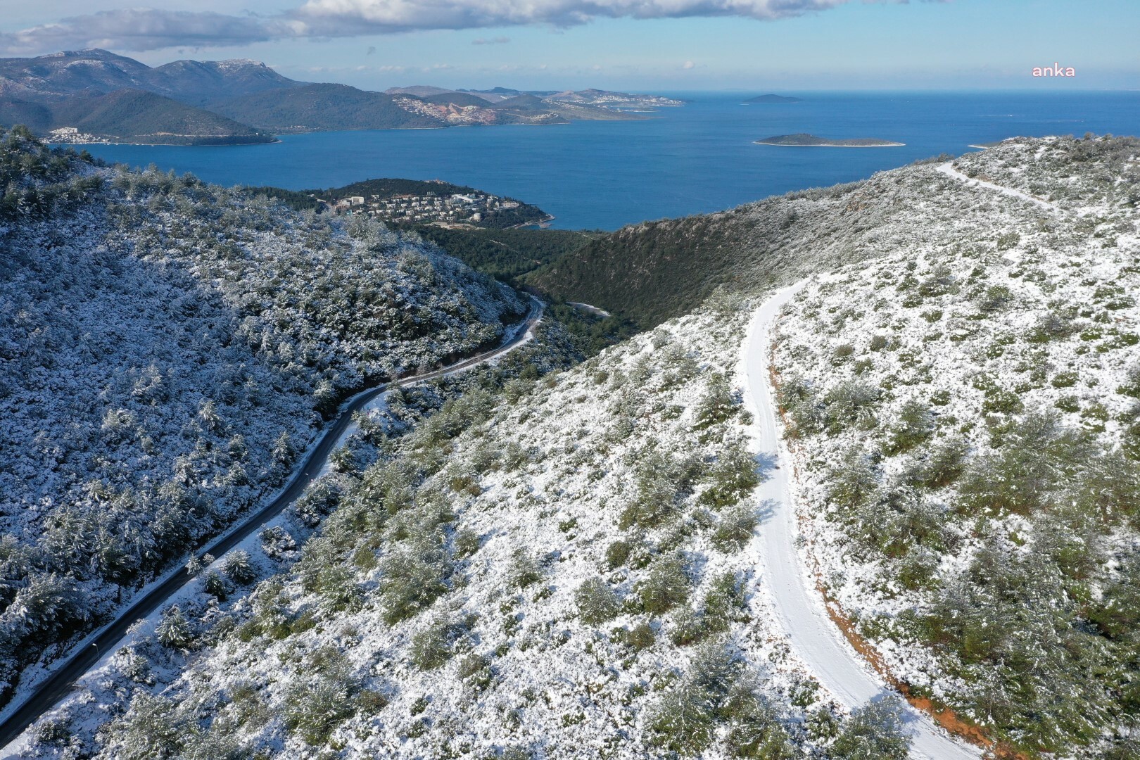 BELEDİYENİN KAR TEDBİRLERİ, BODRUM’DA MAĞDURİYETLERİN ÖNÜNE GEÇTİ