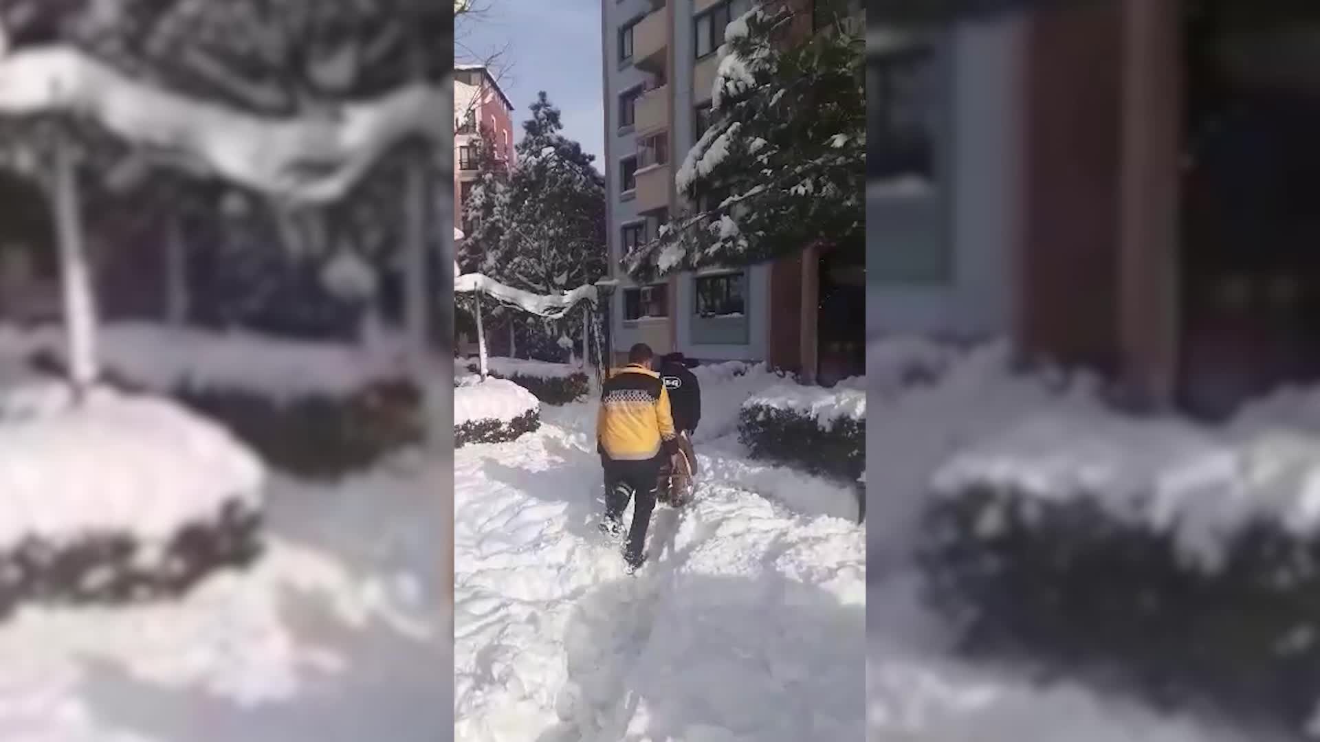 ESENYURT’TA KIŞLA MÜCADELE, SAĞLIK HİZMETLERİNDE DE SÜRÜYOR