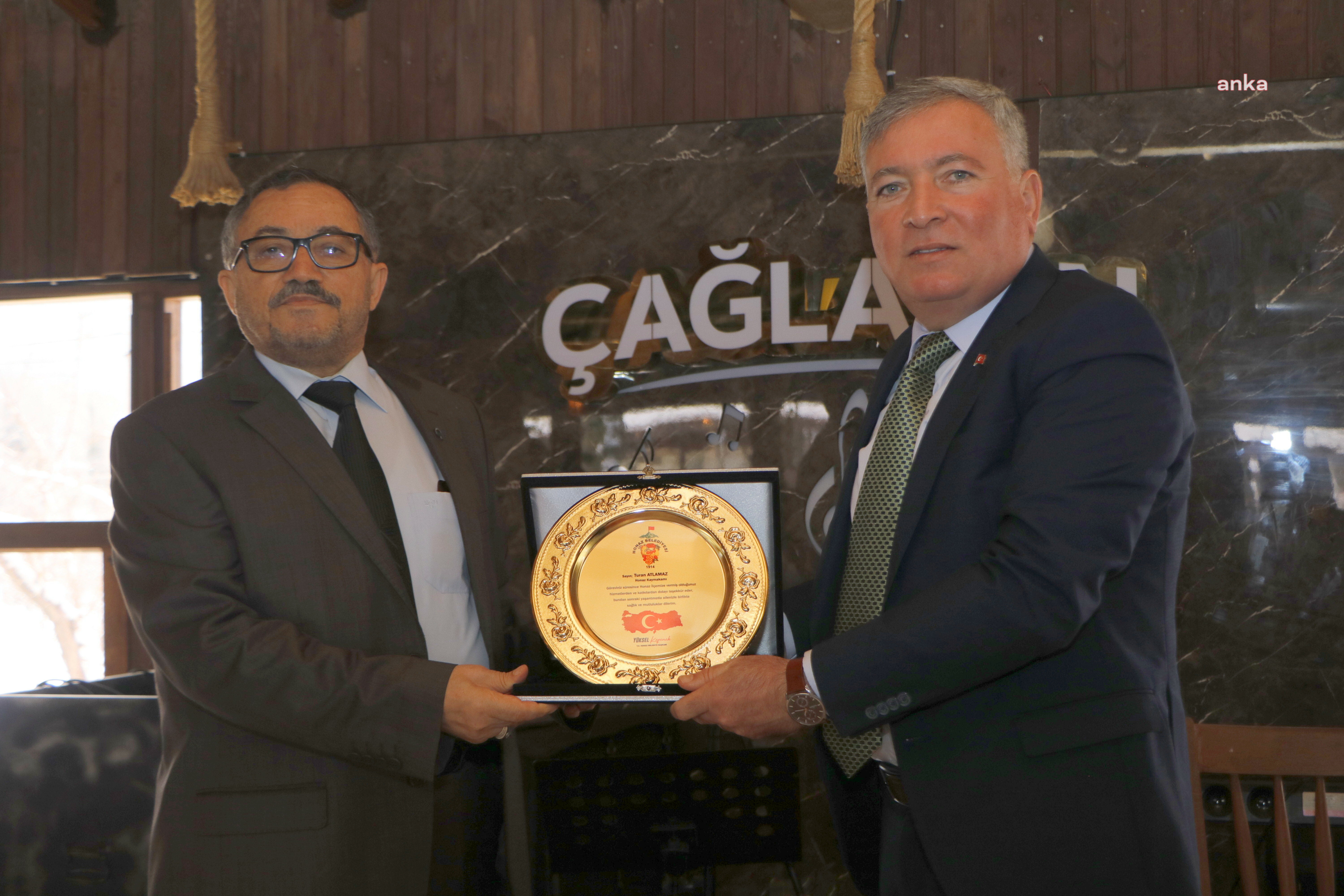HONAZ BELEDİYE BAŞKANI KEPENEK’TEN KAYMAKAM ATLAMAZ’A VEDA YEMEĞİ