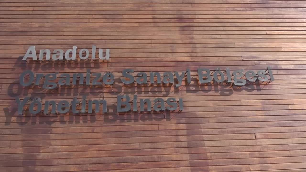 ANADOLU OSB YÖNETİM KURULU BAŞKANI TUNCAY: "ANİ GAZ KESİNTİSİ HAYATİ NE GİBİ SONUÇLAR DOĞURUR KESTİRMEMİZ MÜMKÜN DEĞİL"