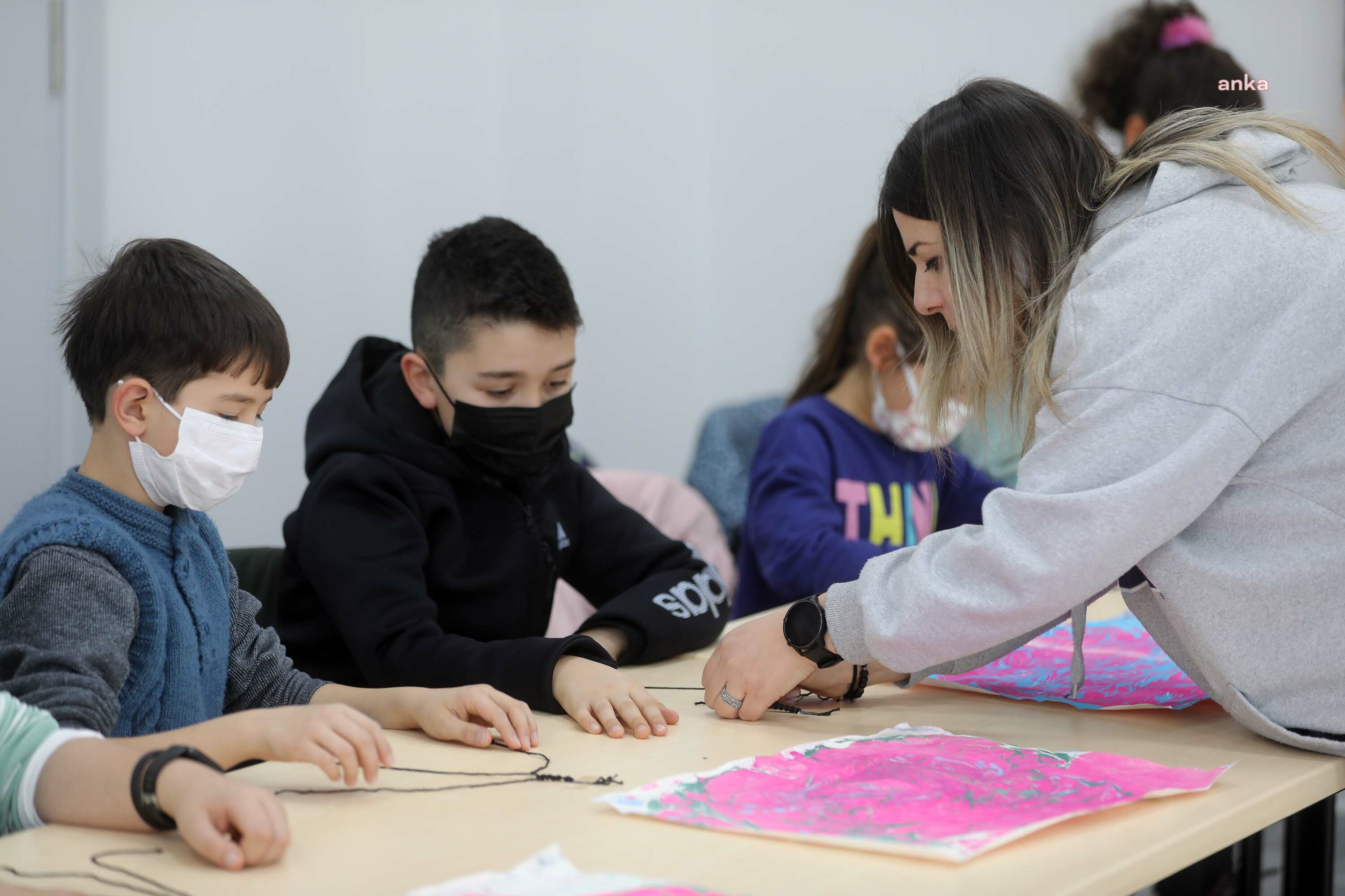 YENİMAHALLE'DE 'SANAT VE EĞLENCE' ATÖLYELERİ BAŞLADI
