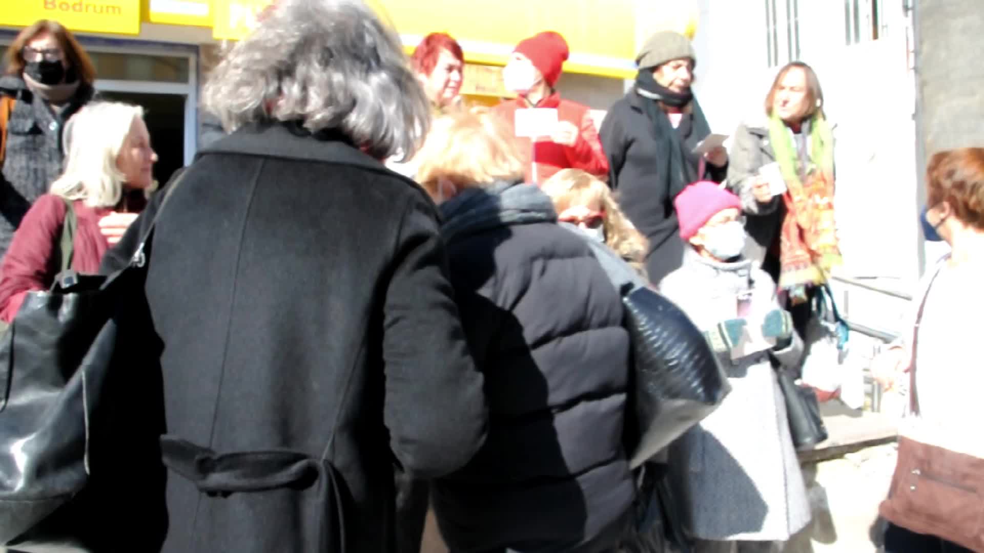 BODRUMLU KADINLAR AYSEL TUĞLUK'A BARIŞ VE ÖZGÜRLÜK KARTLARI GÖNDERDİ