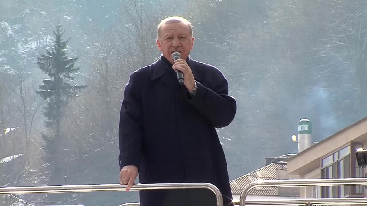ERDOĞAN'DAN “DOĞAL GAZ” AÇIKLAMASI: "ELHAMDİLÜLLAH BİZİM BÖYLE BİR SIKINTIMIZ YOK, DOĞAL GAZIMIZ VAR"