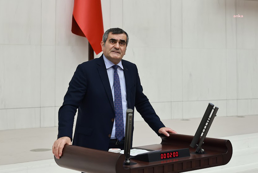 CHP’Lİ ŞEKER: “TÜRKİYE’DE ÜRETİLEN HIZLI TANI KİTLERİNİN SATIŞI VE KULLANIMI NEDEN YASAK?”