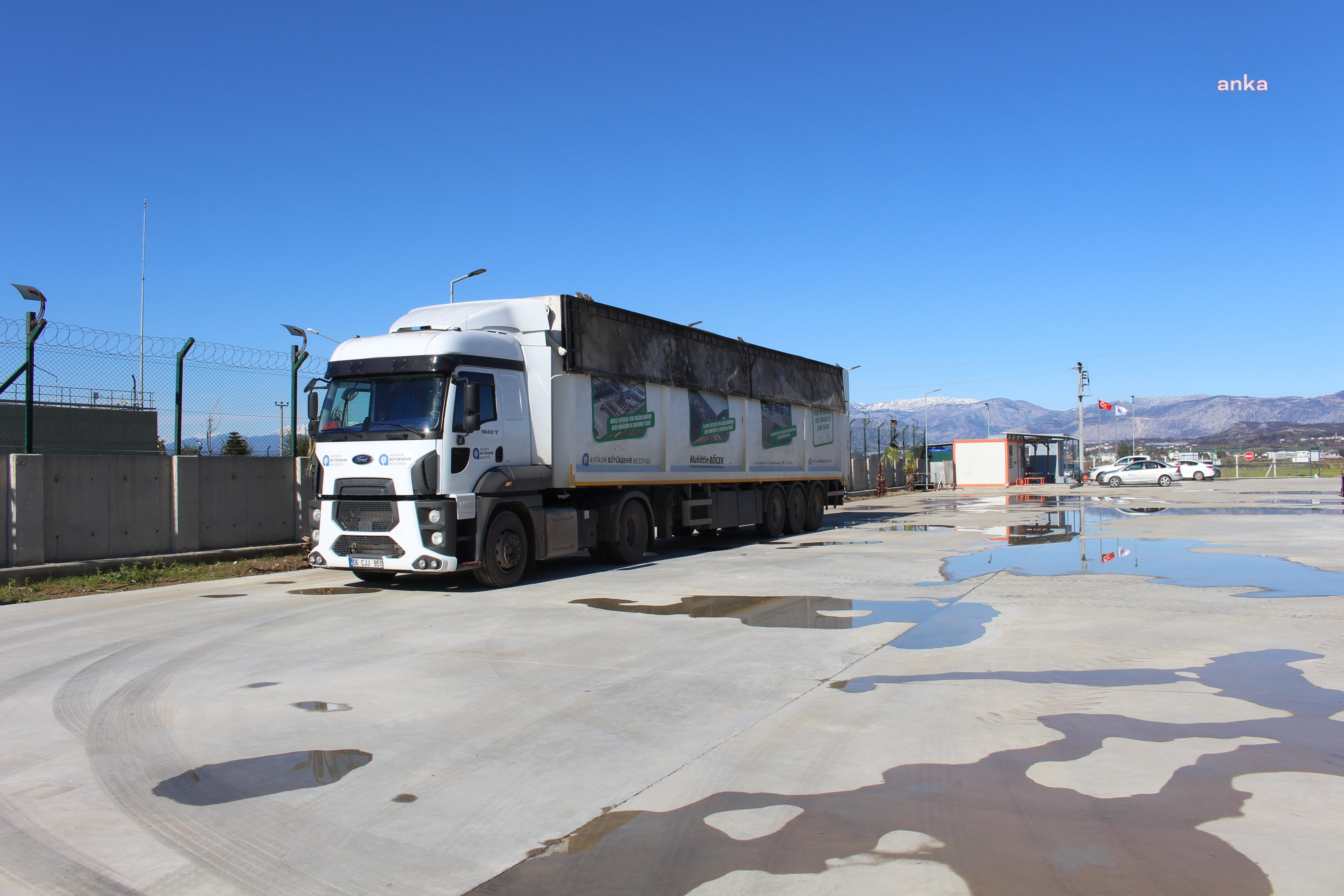 MANAVGAT KATI ATIK TRANSFER TESİSİ FAALİYETE BAŞLADI