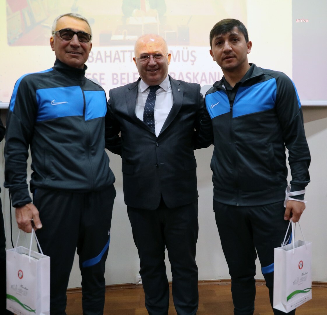 MENTEŞE BELEDİYE BAŞKANI GÜMÜŞ: “ANTRENÖRLER SPORUN OLMAZSA OLMAZIDIR”