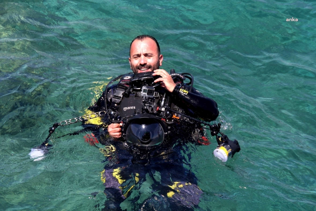 İZMİRLİ SU ALTI FOTOĞRAFÇISI DÜNYA BİRİNCİSİ OLDU