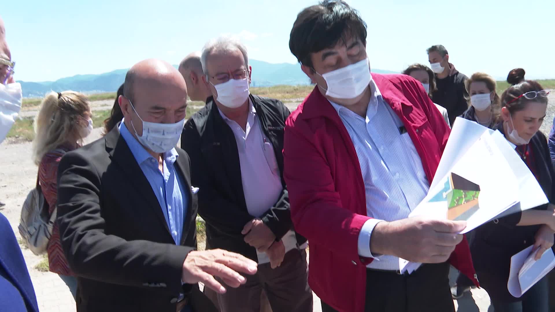 TUNÇ SOYER, MAVİŞEHİR’DEKİ KIYI REHABİLİTASYONU VE FLAMİNGO DOĞA PARKI ÇALIŞMALARINI YERİNDE İZLEDİ