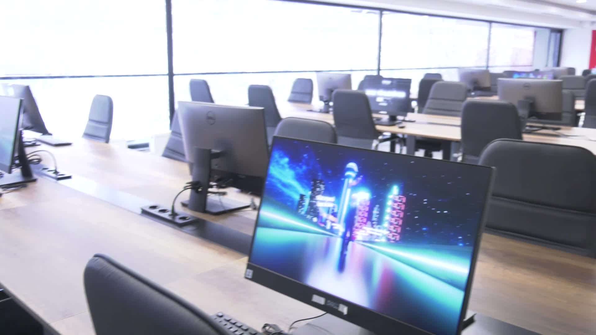 SİLİKON VADİSİ İLE TEMAS KURAN MANSUR YAVAŞ, BLD 4.0 PROJELERİ KAPSAMINDA REKTÖRLERLE BULUŞTU