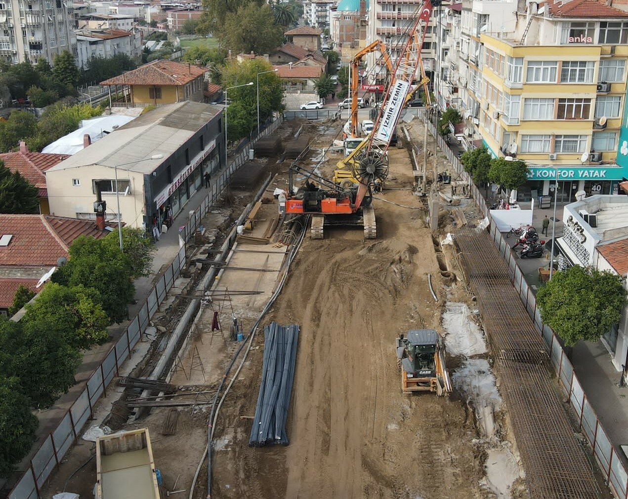 AYDIN BÜYÜKŞEHİR BELEDİYESİ’NİN NAZİLLİ’DEKİ PROJESİNİN YAPIMI SÜRÜYOR