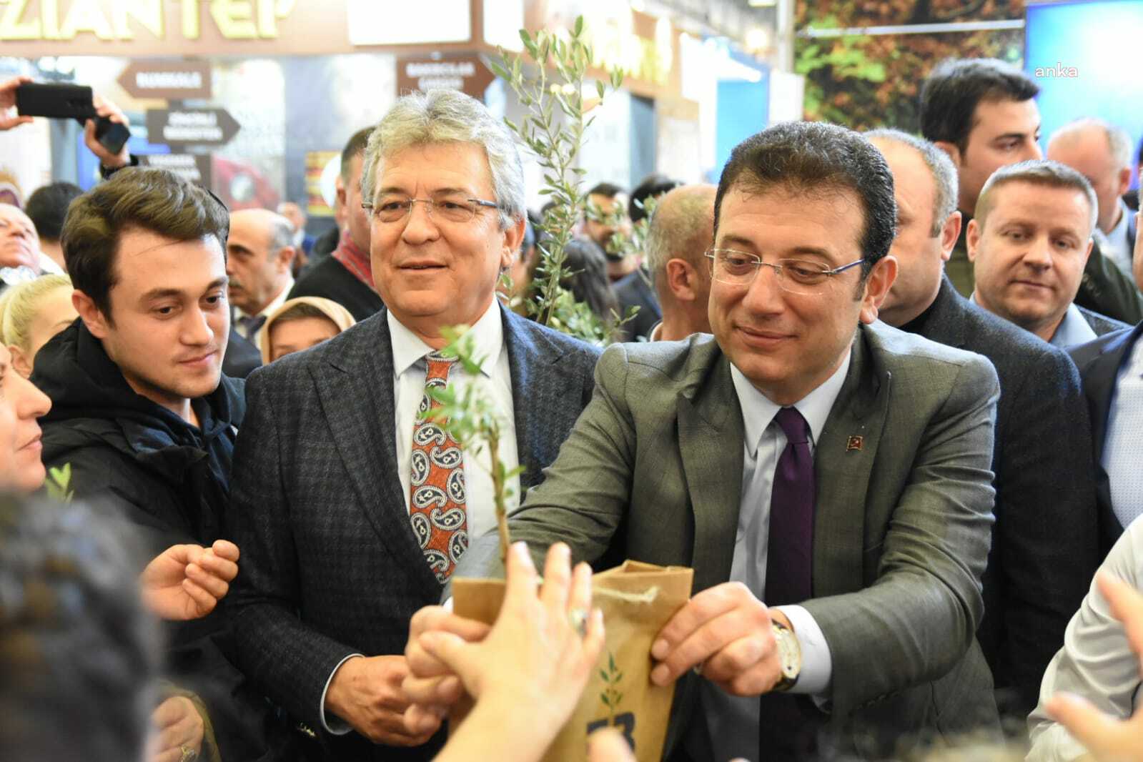 EDREMİT, EMİTT FUARINA HAZIR