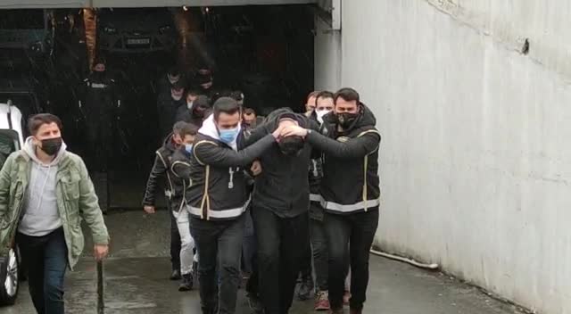 ŞAFAK MAHMUTYAZICIOĞLU CİNAYETİ ZANLILARININ GÖZALTI SÜRESİ 2. KEZ UZATILDI