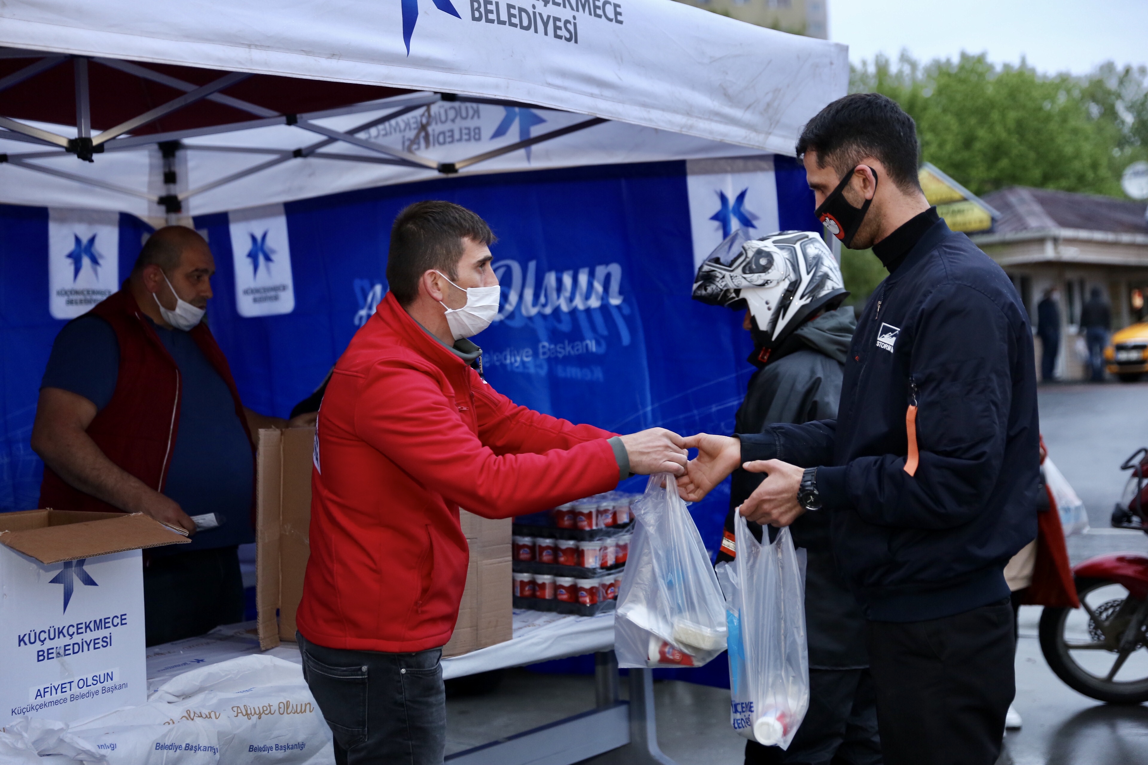 KÜÇÜKÇEKMECE, DOLU DOLU BİR RAMAZAN AYINI GERİDE BIRAKTI