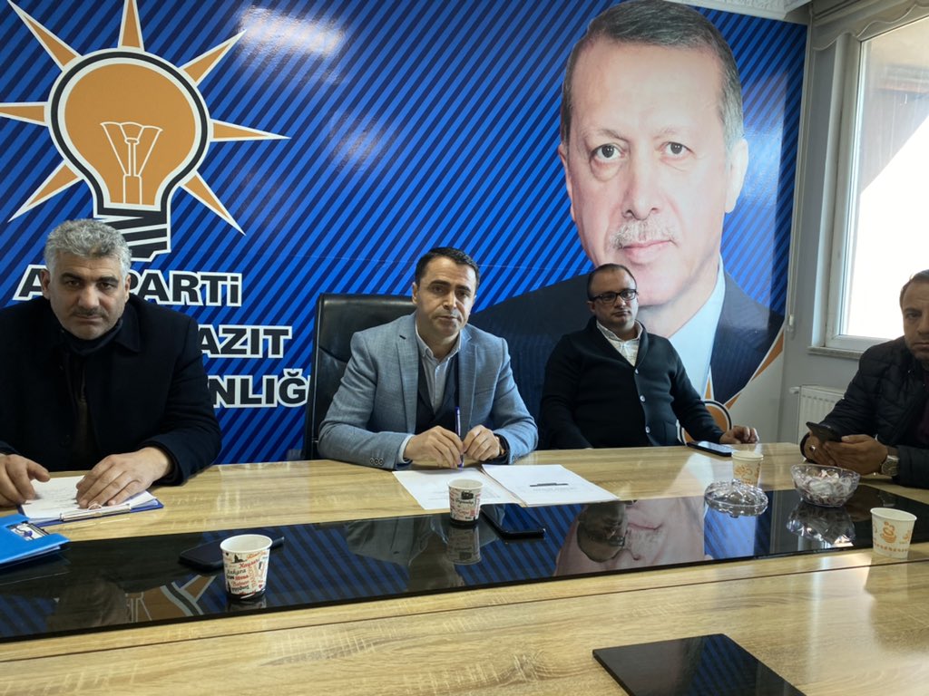 AKP DOĞUBEYAZIT İLÇE BAŞKANI İSTİFA ETTİ