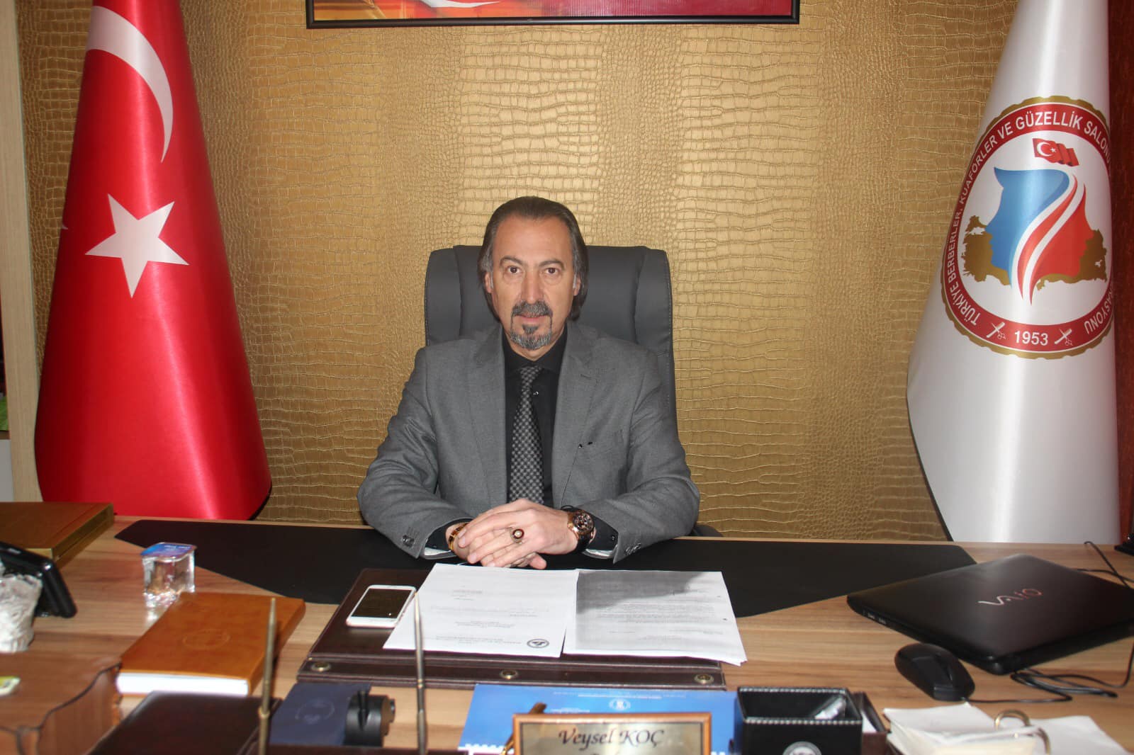 VAN BERBERLER ODASI BAŞKANI: ELEKTRİK ZAMLARI GERİ ALINMALI