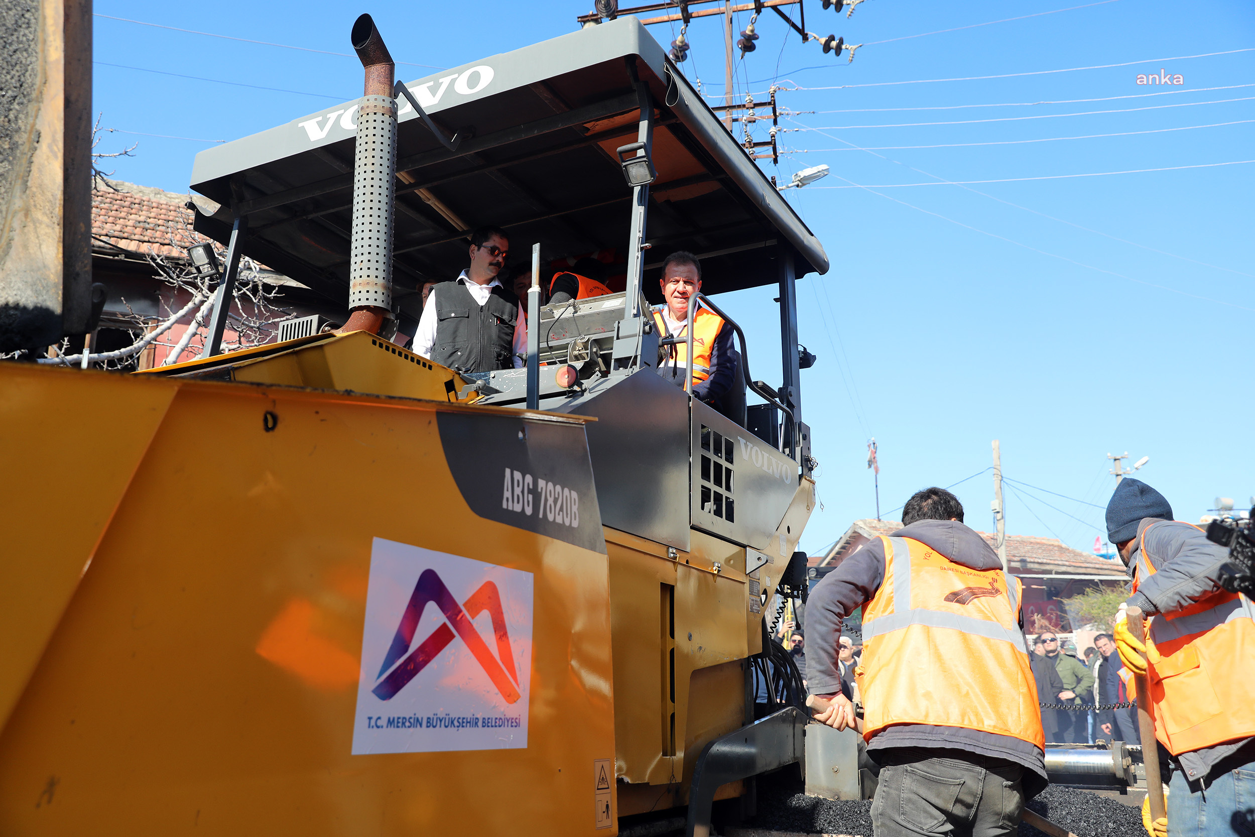 VAHAP SEÇER, TARSUS’TA DEVAM EDEN YOL ÇALIŞMALARINI İNCELEDİ