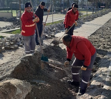 MENDERES BELEDİYE BAŞKANI KAYALAR: “YENİ İŞLER ÜRETİRKEN, GEÇMİŞTEKİ SORUNLARI DA ÇÖZECEĞİZ”