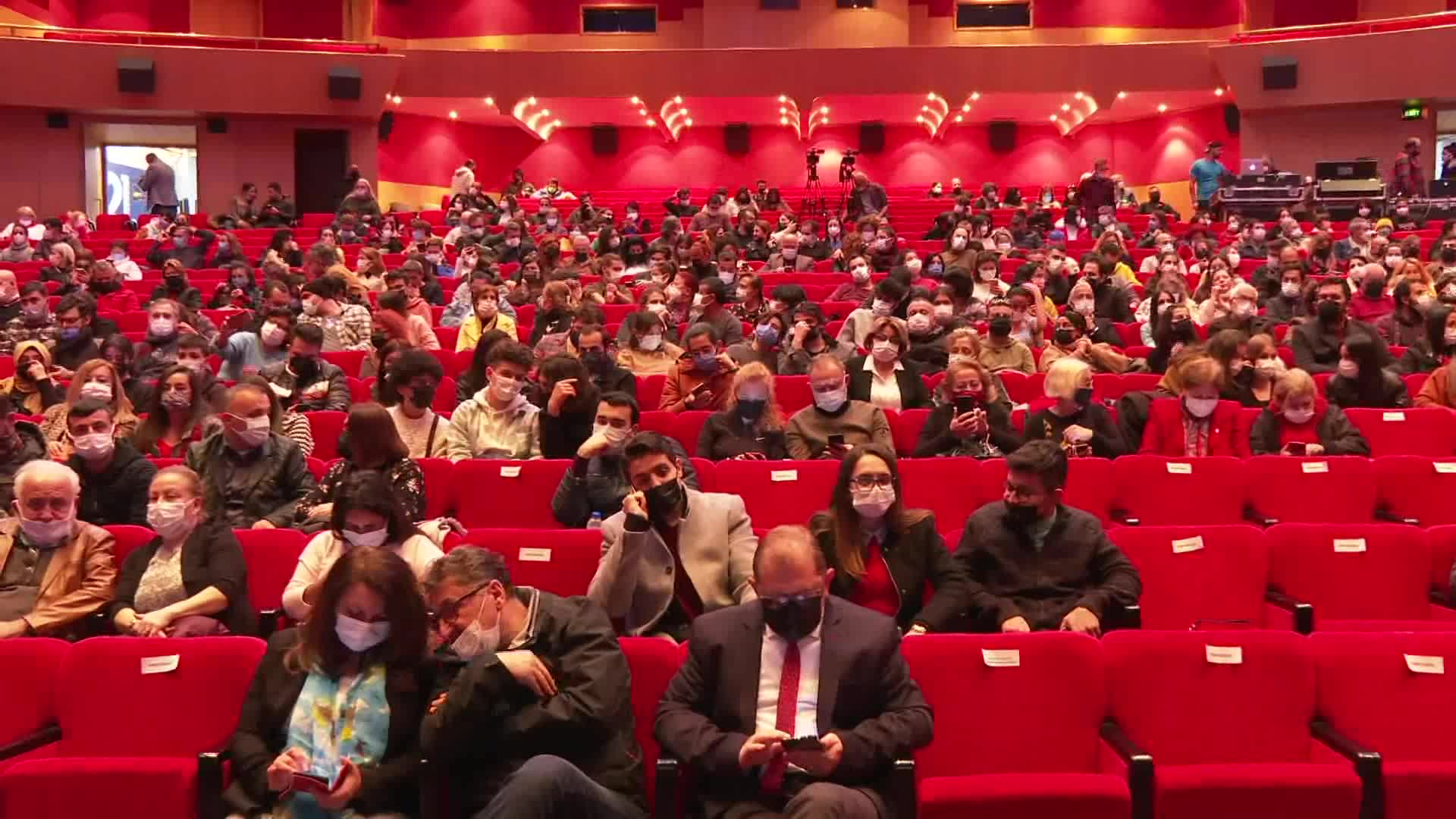 MOĞOLLAR ANTALYALILARI, KENDİLERİNE HAYRAN BIRAKTI