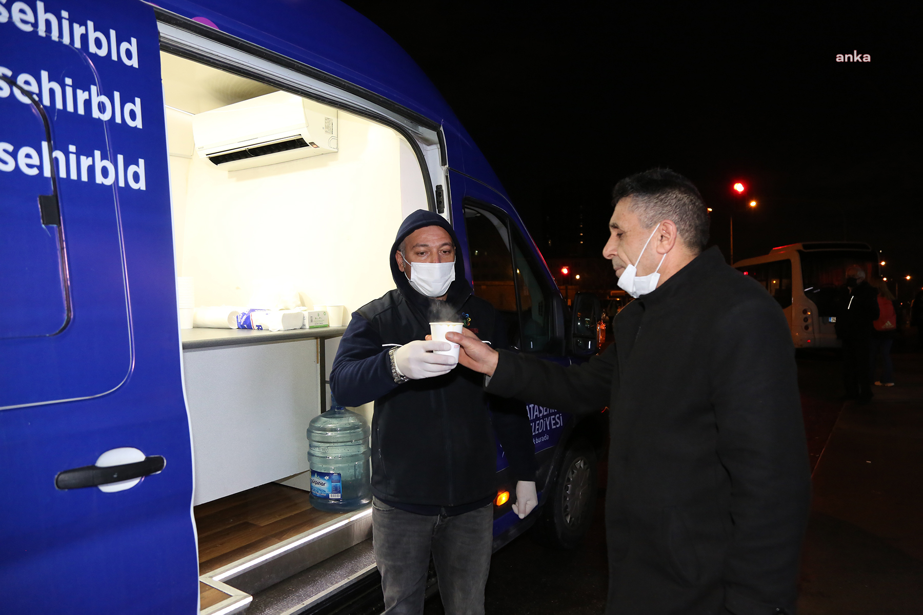 BELEDİYEDEN ATAŞEHİRLİLER'E SABAH ÇORBASI