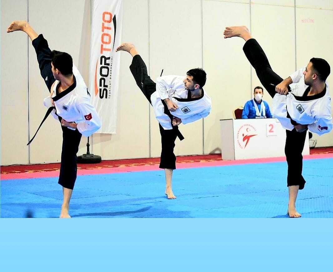 BAYRAKLI TEKVANDO BAŞARILARINA YENİSİNİ EKLEDİ