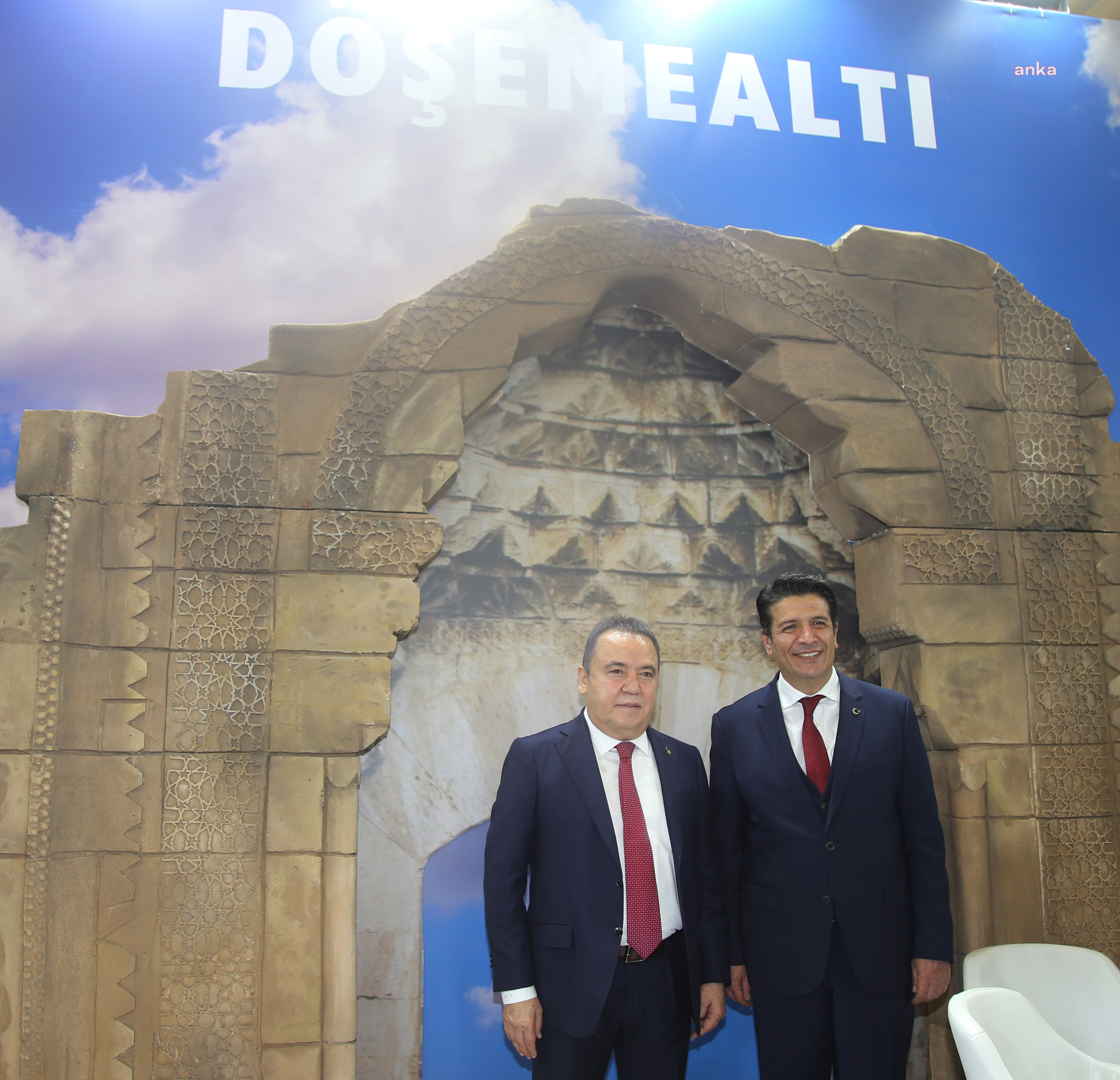 EMITT'TE ANTALYA RÜZGARI