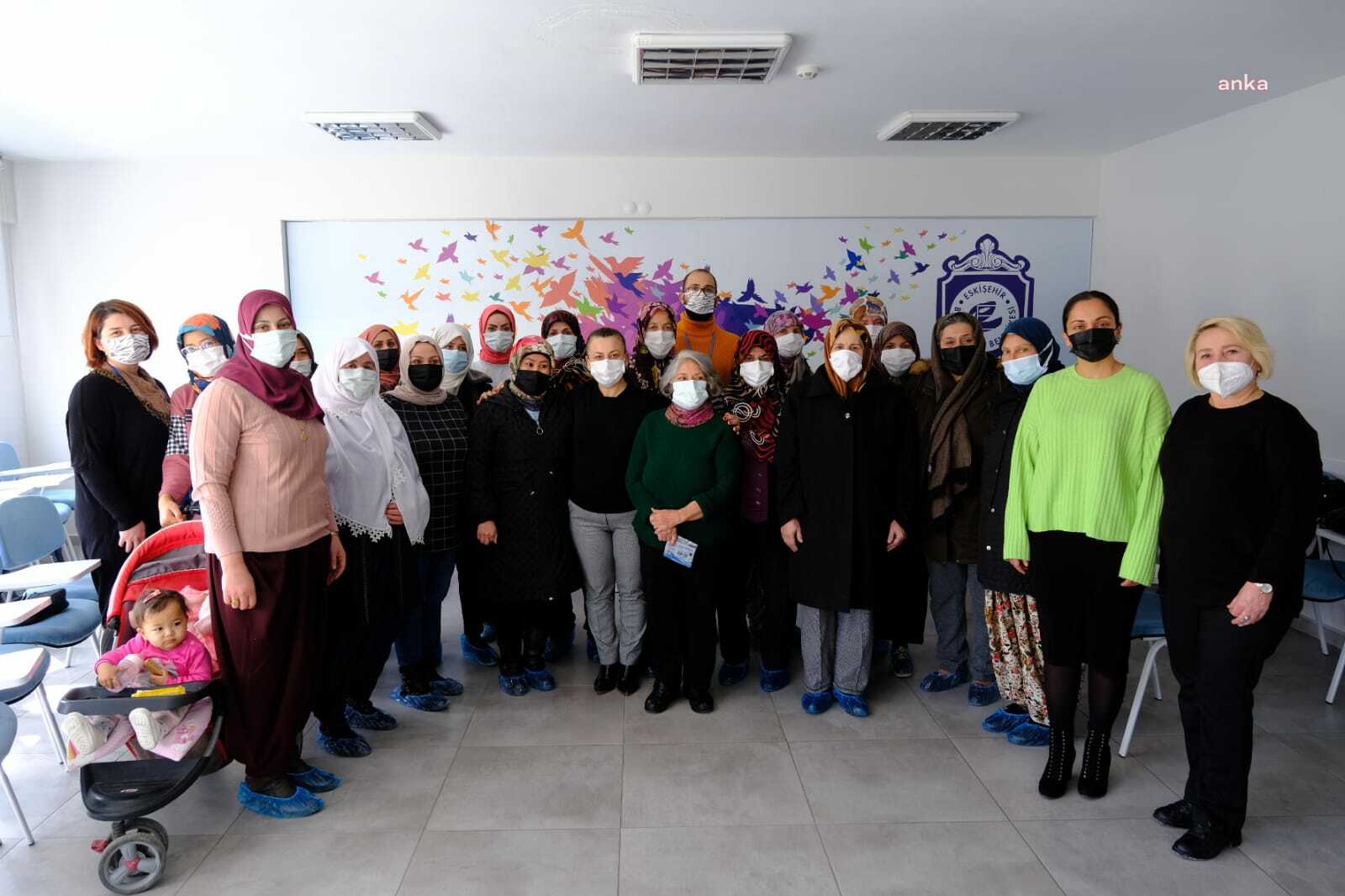 ESKİŞEHİR'DE TARIM İŞÇİSİ KADINLAR EĞİTİMLE GÜÇLENİYOR