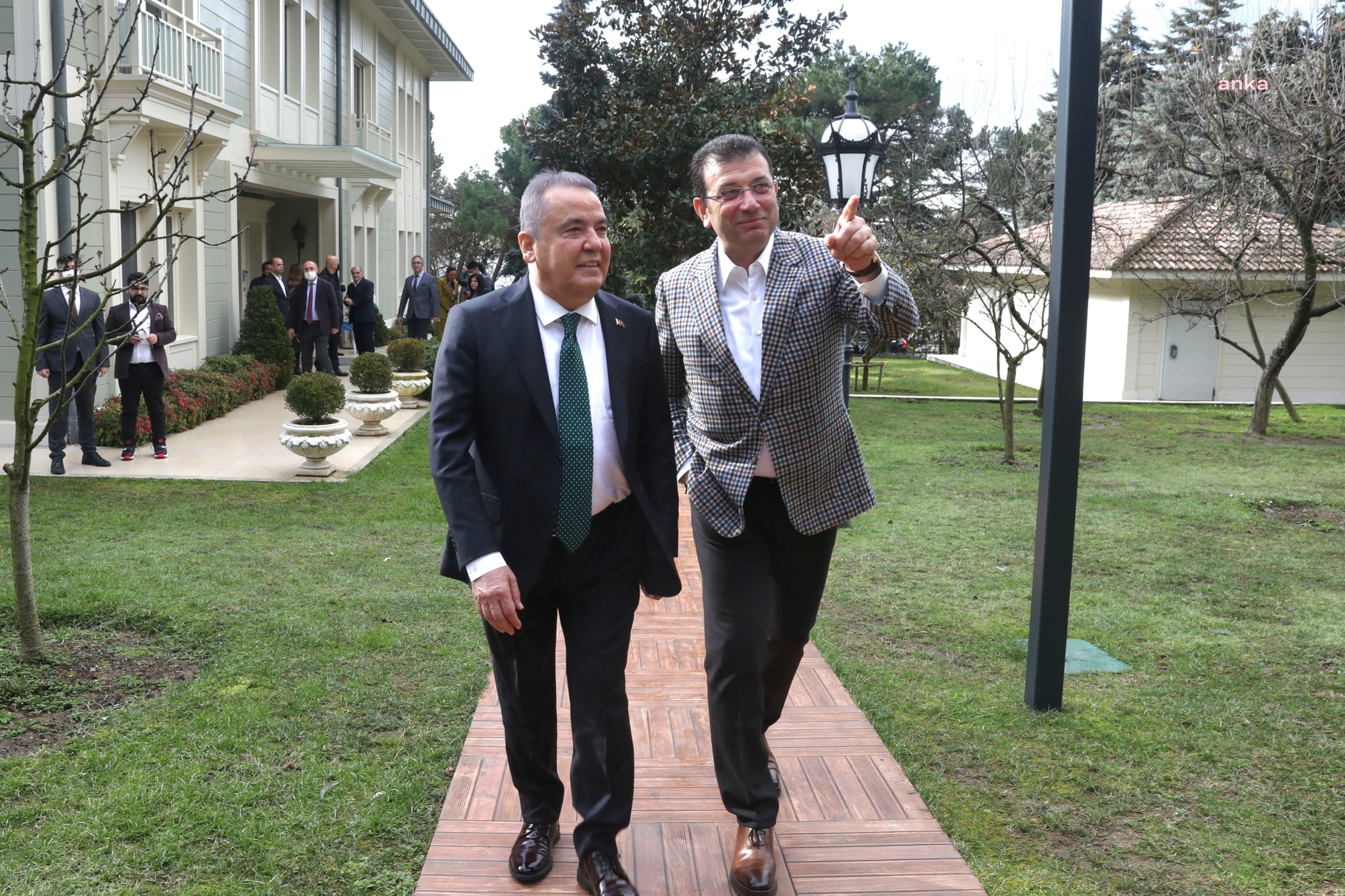MUHİTTİN BÖCEK, EKREM İMAMOĞLU’NU ZİYARET ETTİ