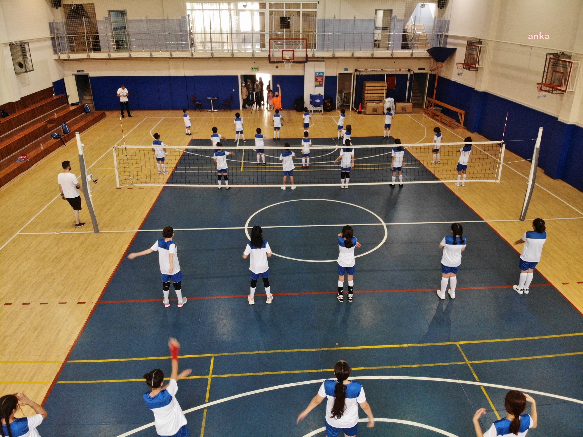 İBB’DEN 35 OKULA YENİ SPOR SALONU