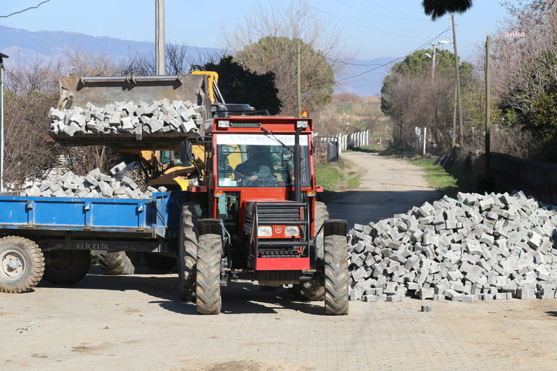SÖKE BELEDİYESİ'NDEN NALBANTLAR MAHALLESİ’NDE HEM TEMİZLİK HEM YOL ÇALIŞMASI
