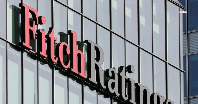 FİTCH, TÜRKİYE'NİN KREDİ NOTUNU DÜŞÜRDÜ
