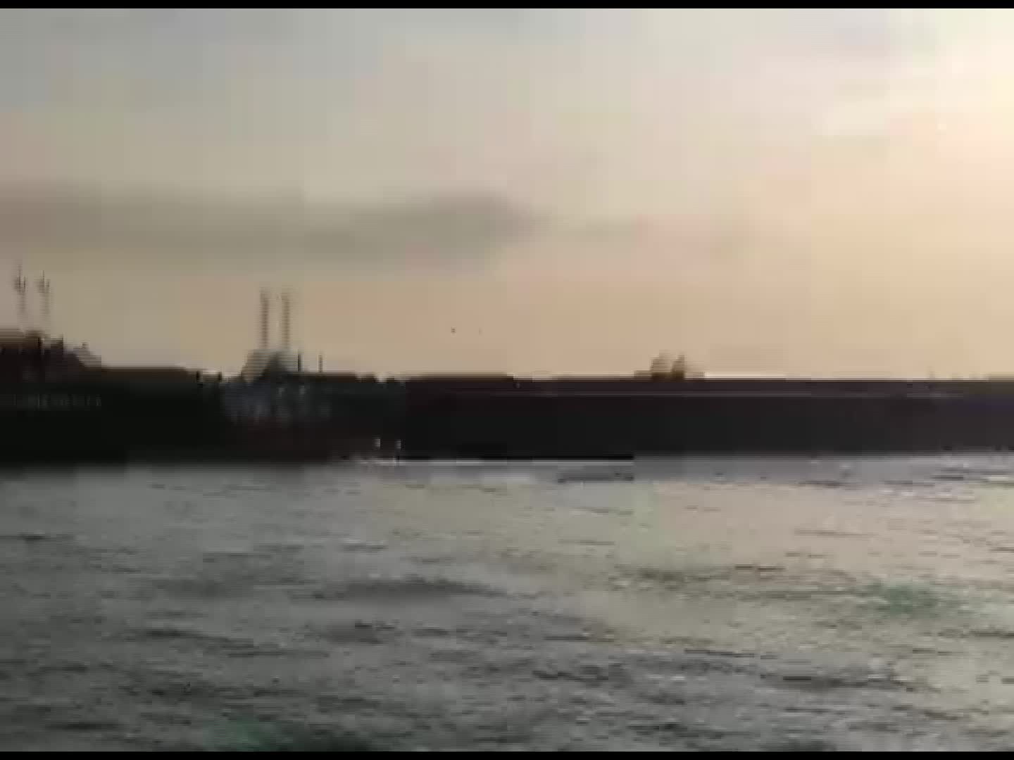 YÜK GEMİSİ ARIZA YAPTI, İSTANBUL BOĞAZI GEÇİCİ OLARAK TRAFİĞE KAPATILDI