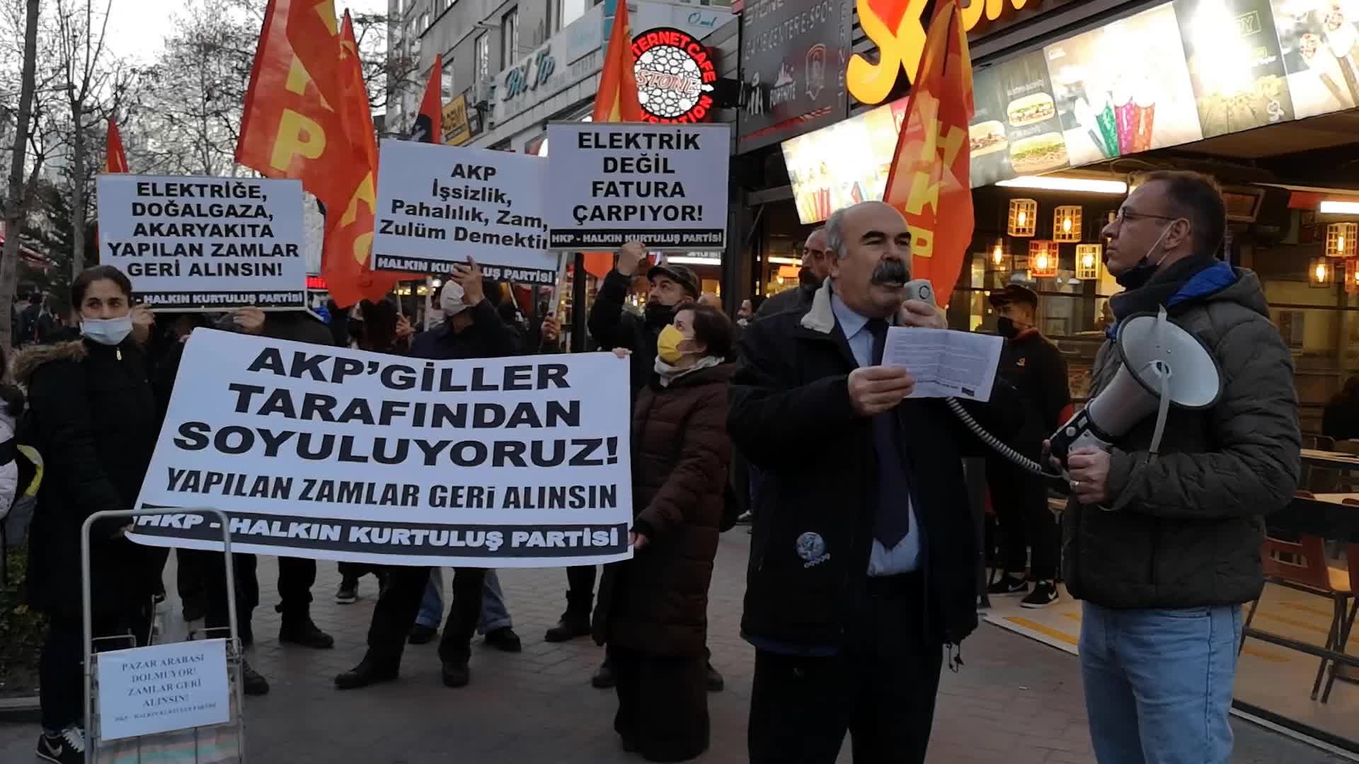 HKP ÜYELERİ ZAMLARI FATURA YAKARAK PROTESTO ETTİ