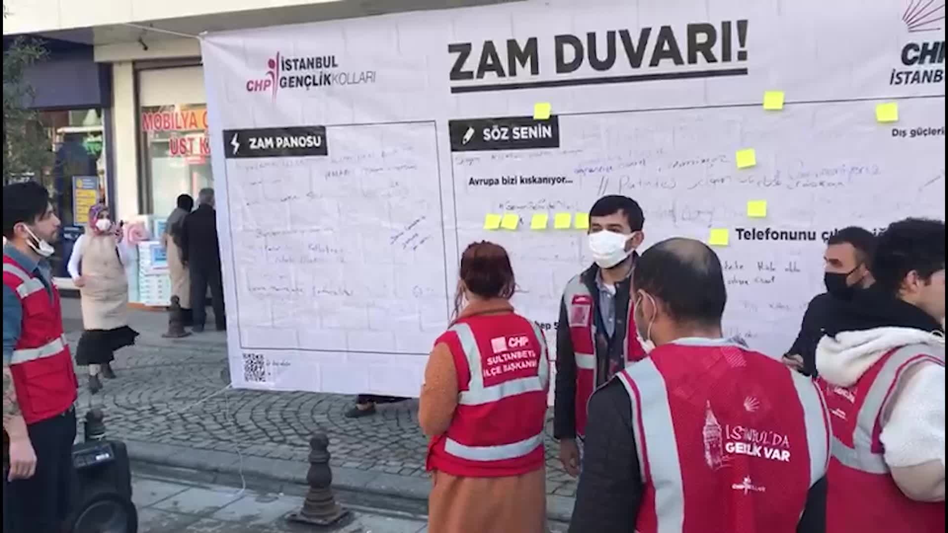 CHP GENÇLİK KOLLARI'NDAN 81 İLE 'ZAM DUVARI': "TEST KİTABI ALACAK PARAMIZ YOK"