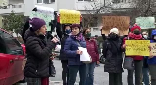 ÜSKÜDAR ACIBADEM'DE 'CEMAAT YURDU' PROTESTOSU