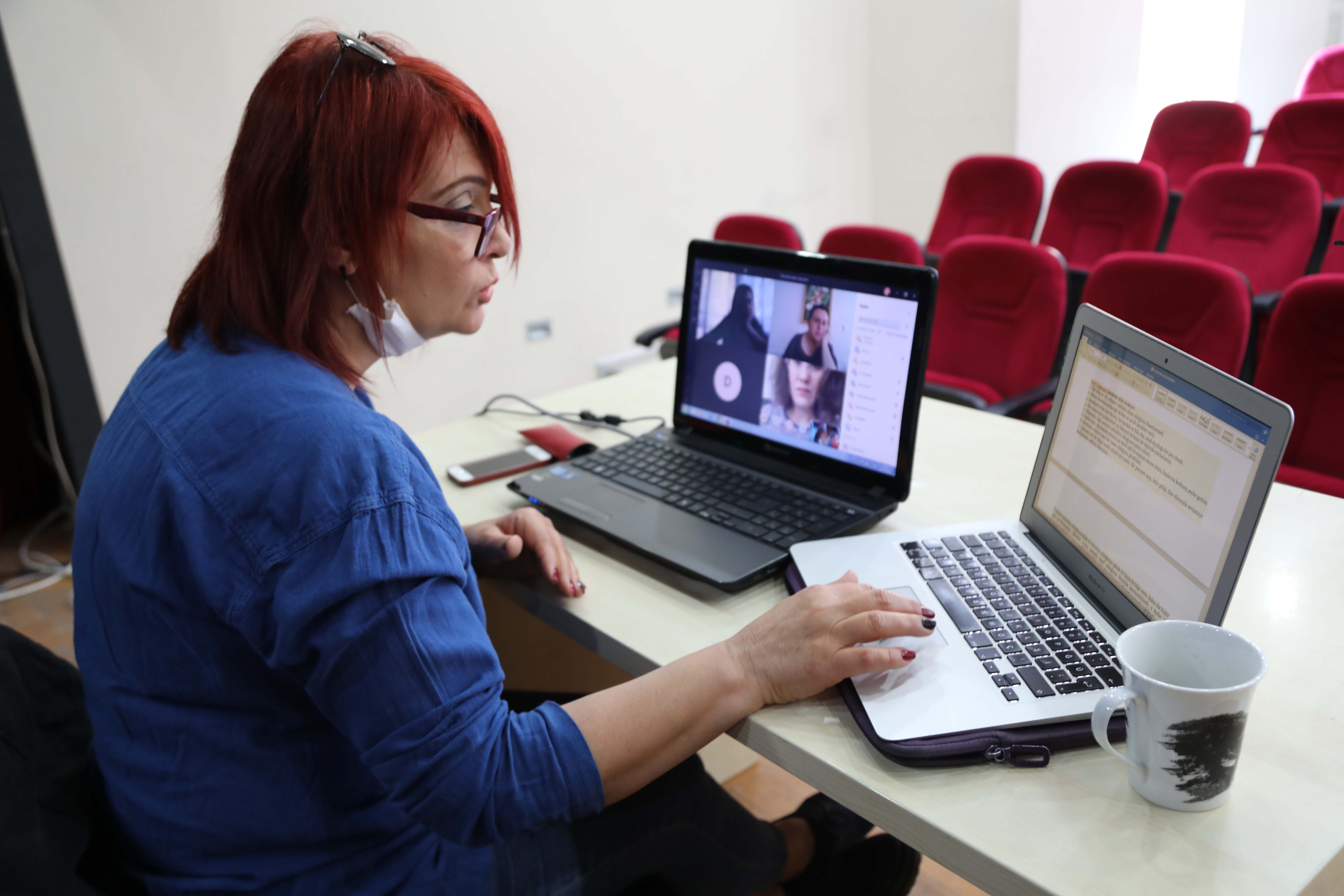 BAYRAKLI BELEDİYESİ'NDE İNTERNET KURSLARI