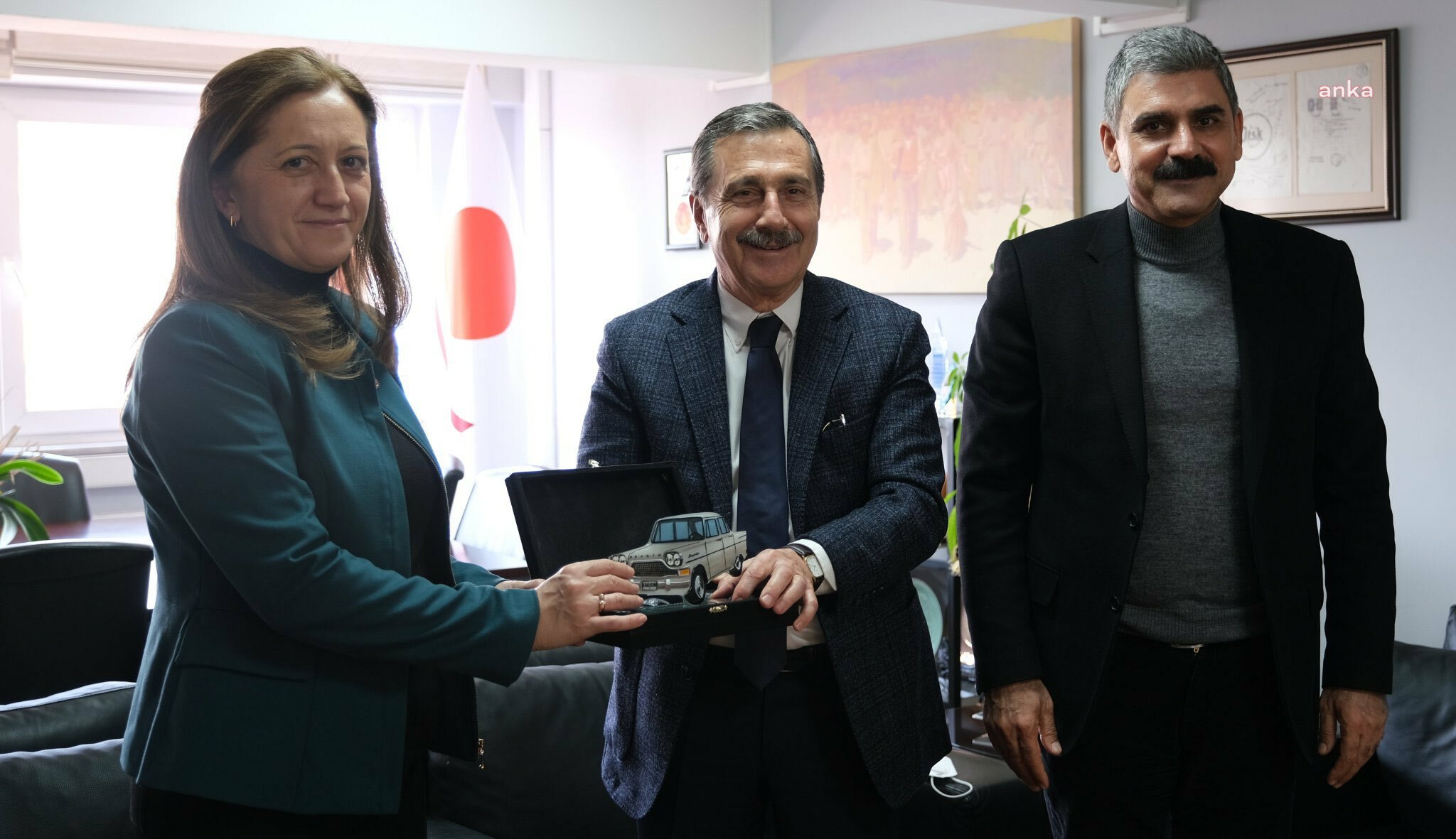 TEPEBAŞI BELEDİYE BAŞKANI ATAÇ’TAN DİSK GENEL BAŞKANI ÇERKEZOĞLU’NA ZİYARET