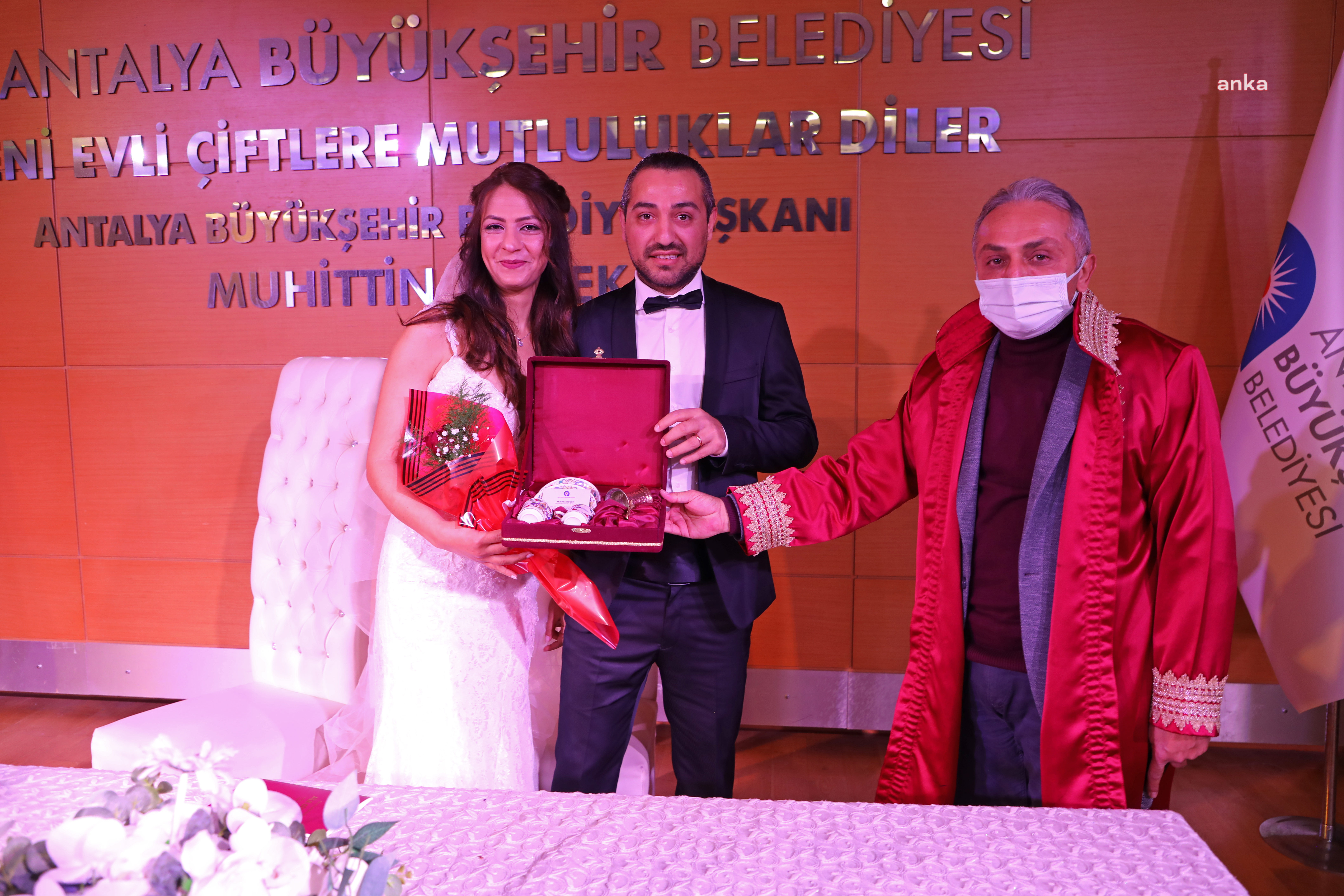 ANTALYA BÜYÜKŞEHİR’DE SEVGİLİLER GÜNÜNDE NİKAH YOĞUNLUĞU