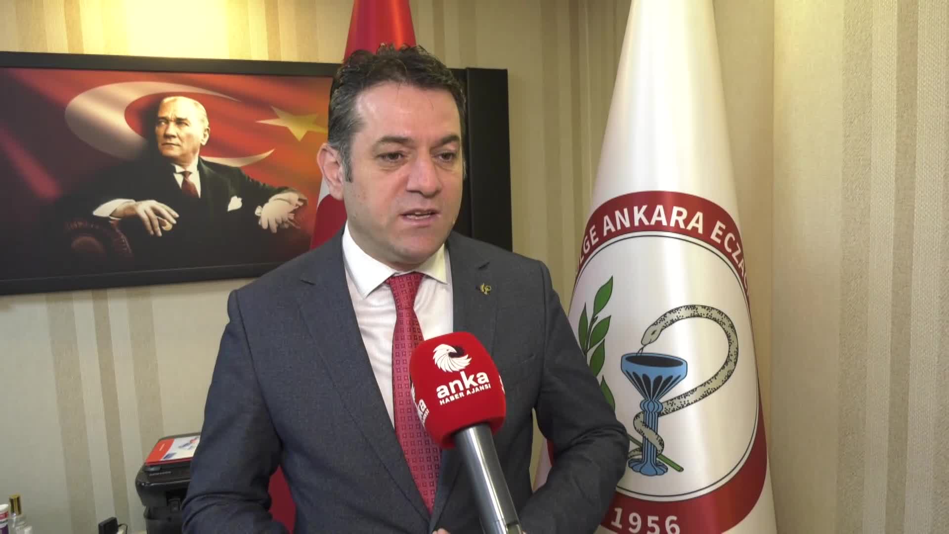 İLAÇ FİYATINDA KUR GÜNCELLENDİ. ANKARA ECZACI ODASI BAŞKANI ERCANLI: "İLAÇ TEMİNİNDE SORUNU AZALTACAK AMA KALDIRMAYACAK"
