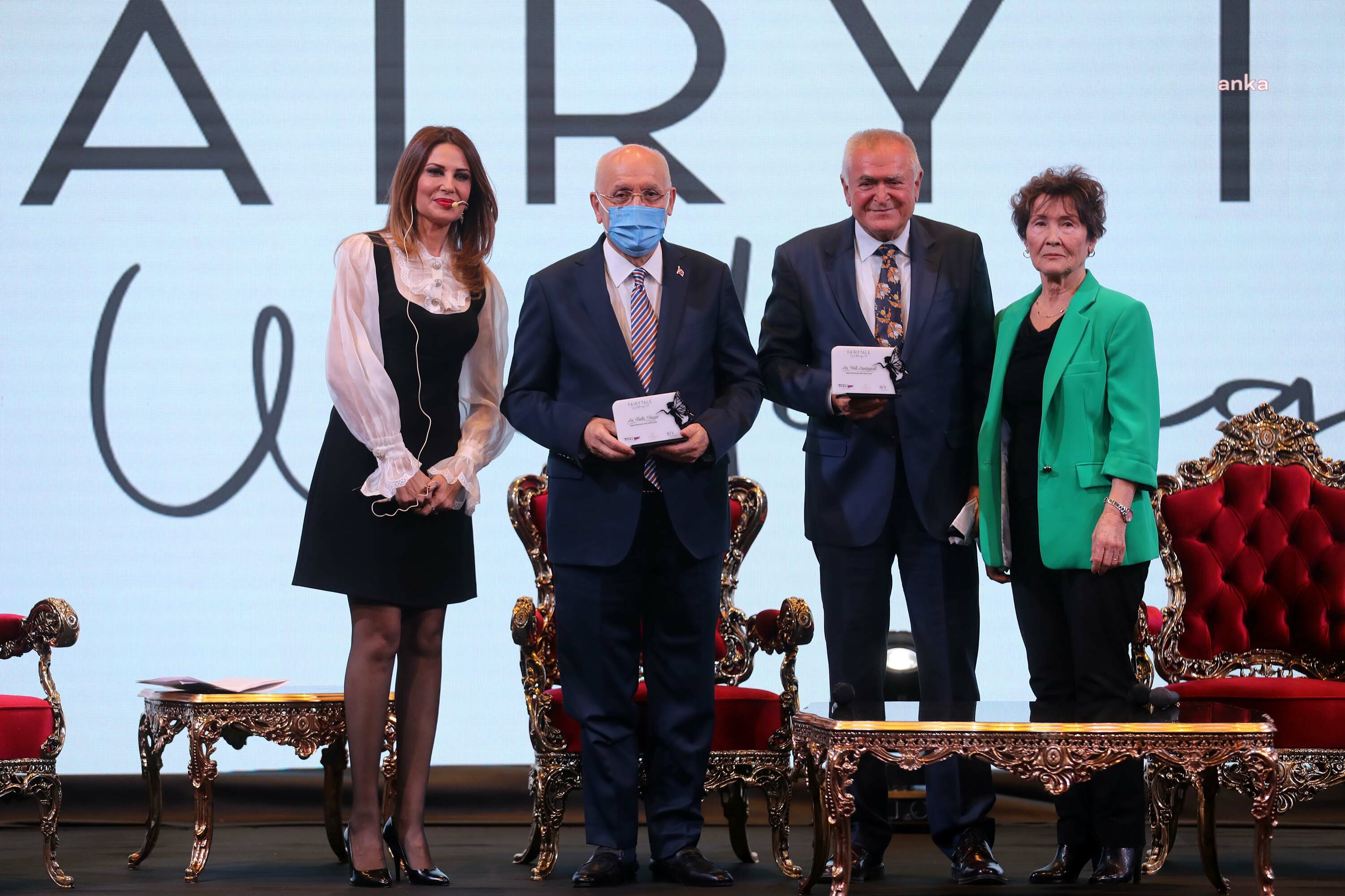 YENİMAHALLE BELEDİYE BAŞKANI YAŞAR, DÜĞÜN FUARINA KATILDI