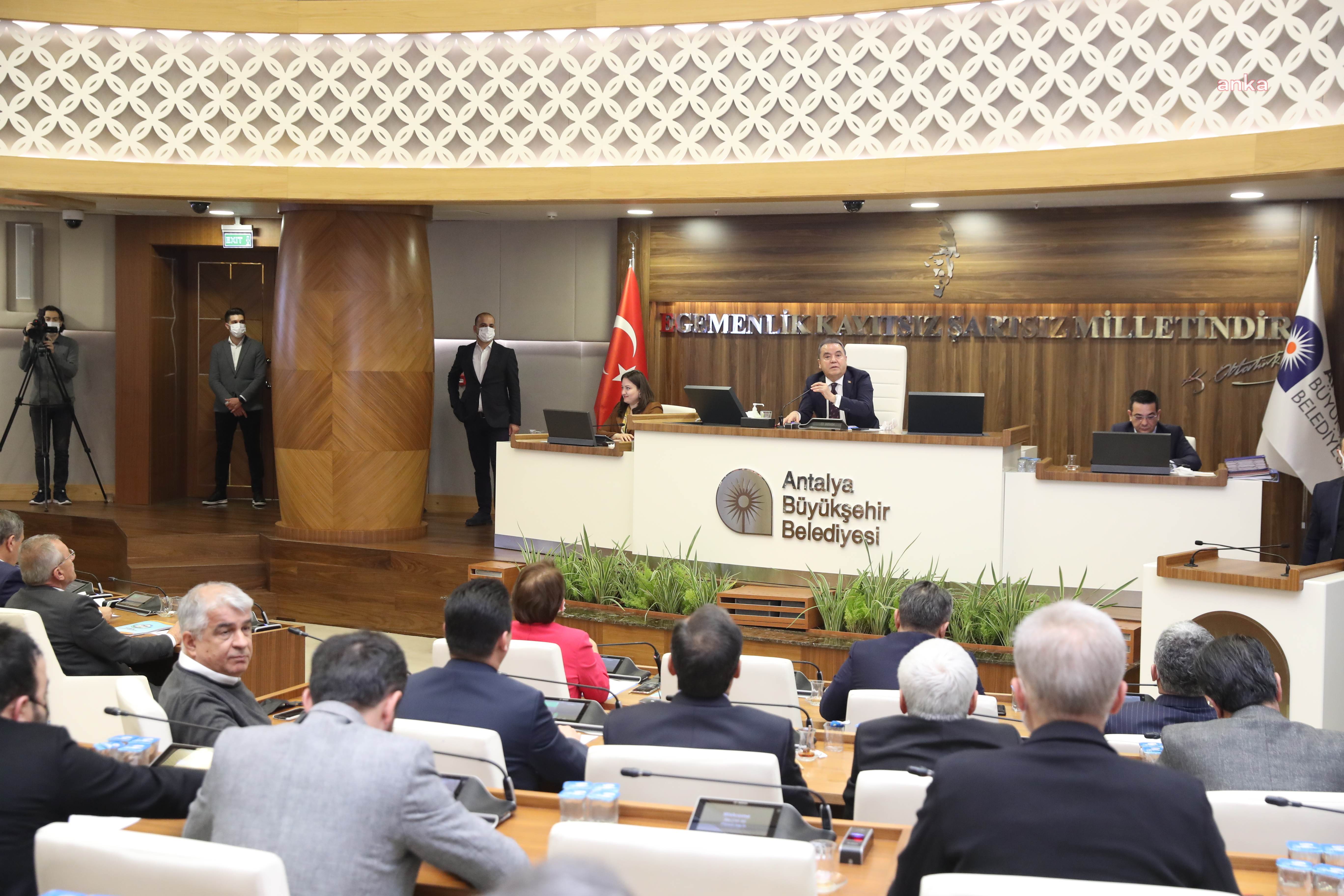 KIRCAMİ SORUNU İÇİN OLAĞANÜSTÜ TOPLANAN ANTALYA BELEDİYE MECLİSİ’NDE İMAR PLANI OY BİRLİĞİ İLE KABUL EDİLDİ