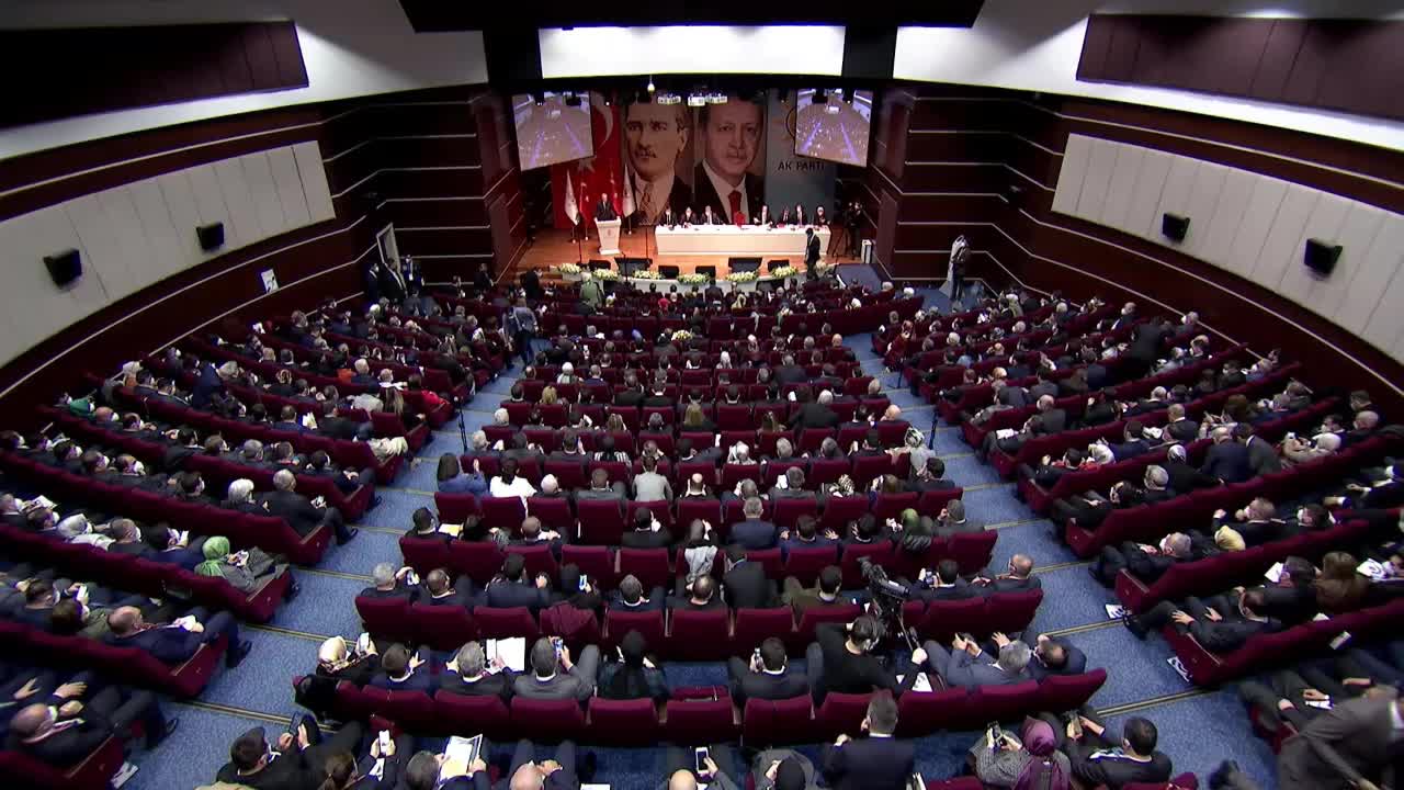 CUMHURBAŞKANI ERDOĞAN: “TÜRKİYE, GELECEK KAYGISIYLA YANIP TUTUŞMAYAN BİR ÜLKEDİR”