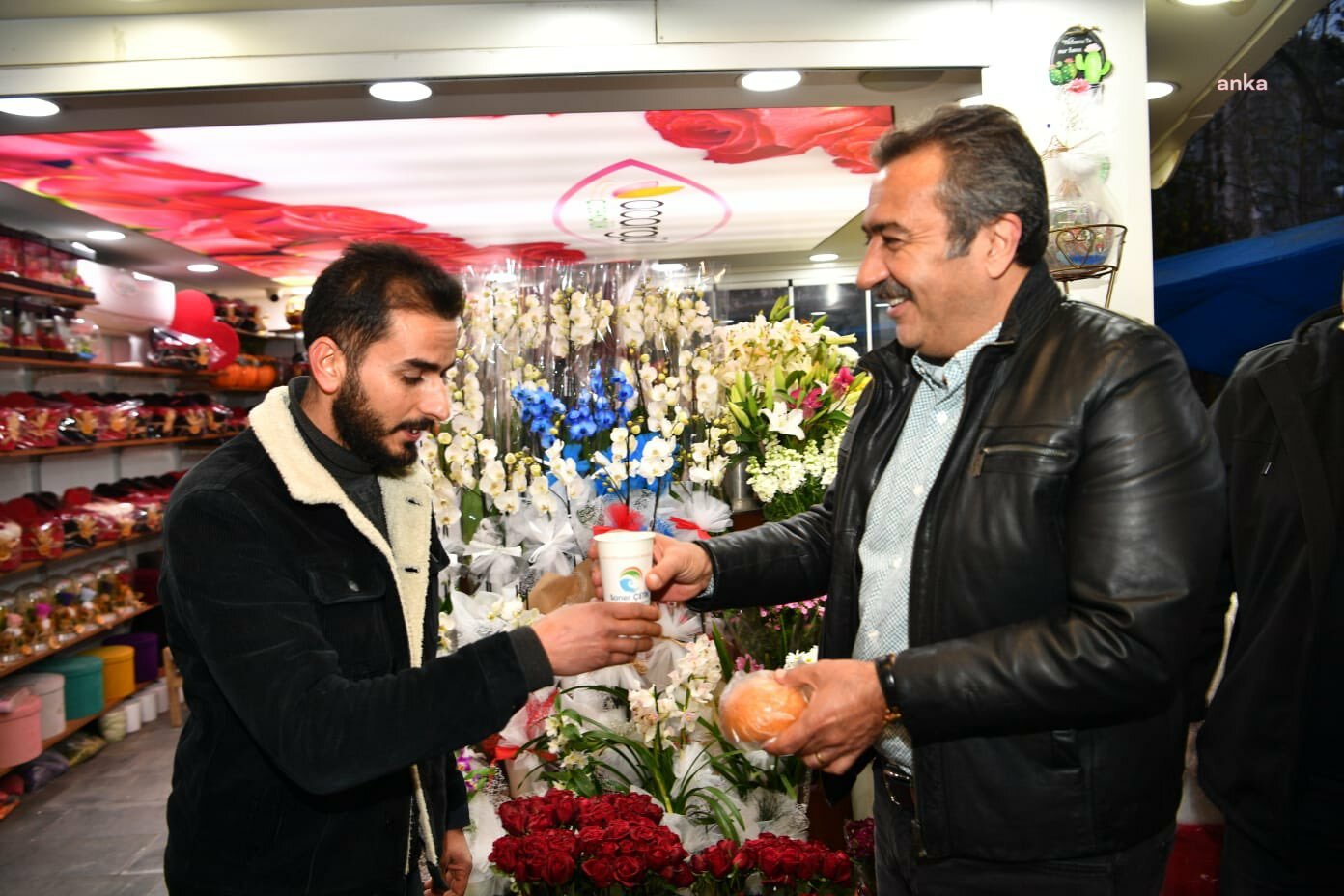 ÇUKUROVA BELEDİYE BAŞKANI ÇETİN, CAMİ CEMAATİNE ÇORBA İKRAM ETTİ