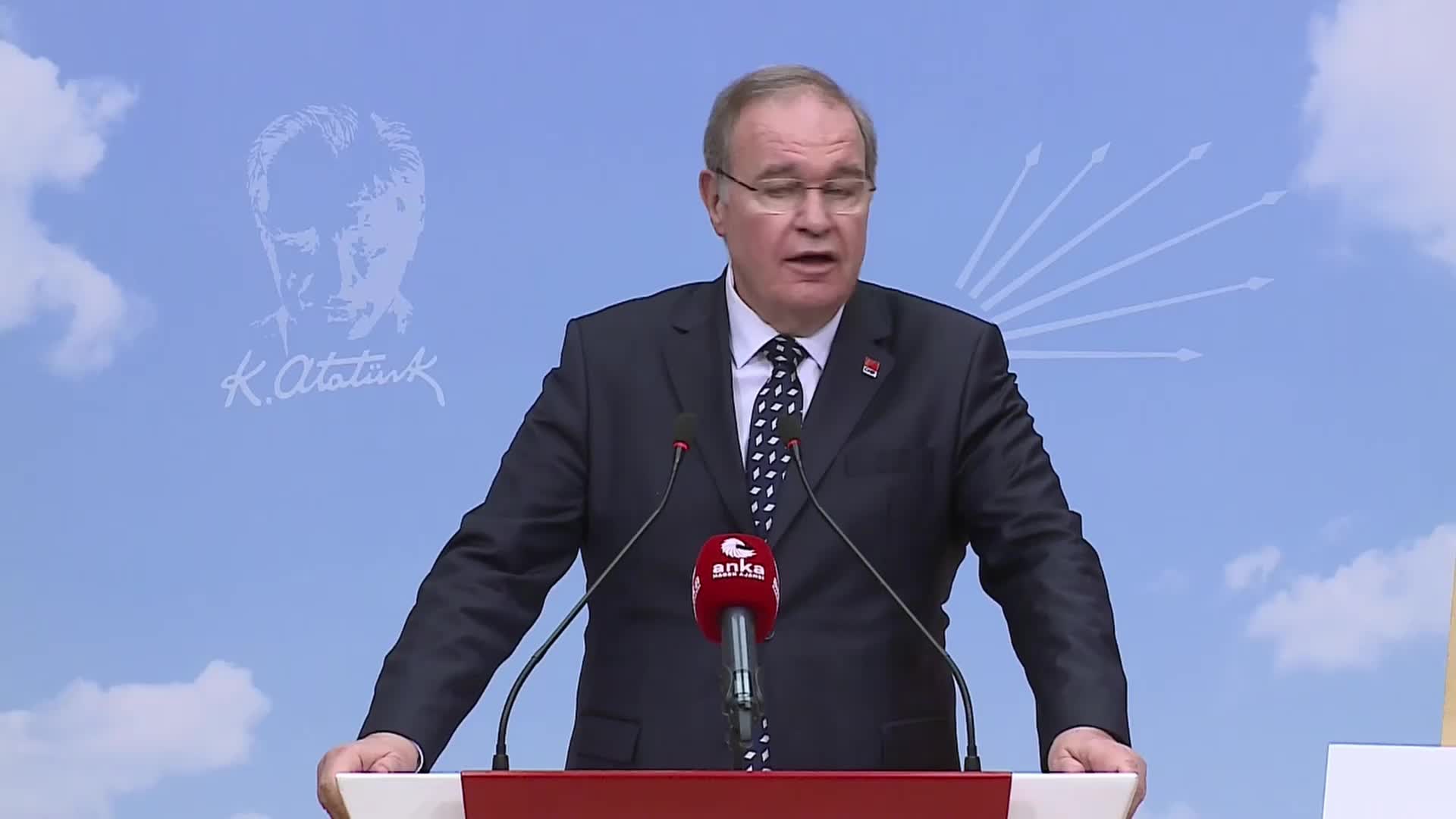 ÖZTRAK: ALTIN VARAKLI TAHTTA OTURAN KAÇAK SARAYIN KİBİRLİSİ... BU NASIL BİR AYNI GEMİDE OLMAK?