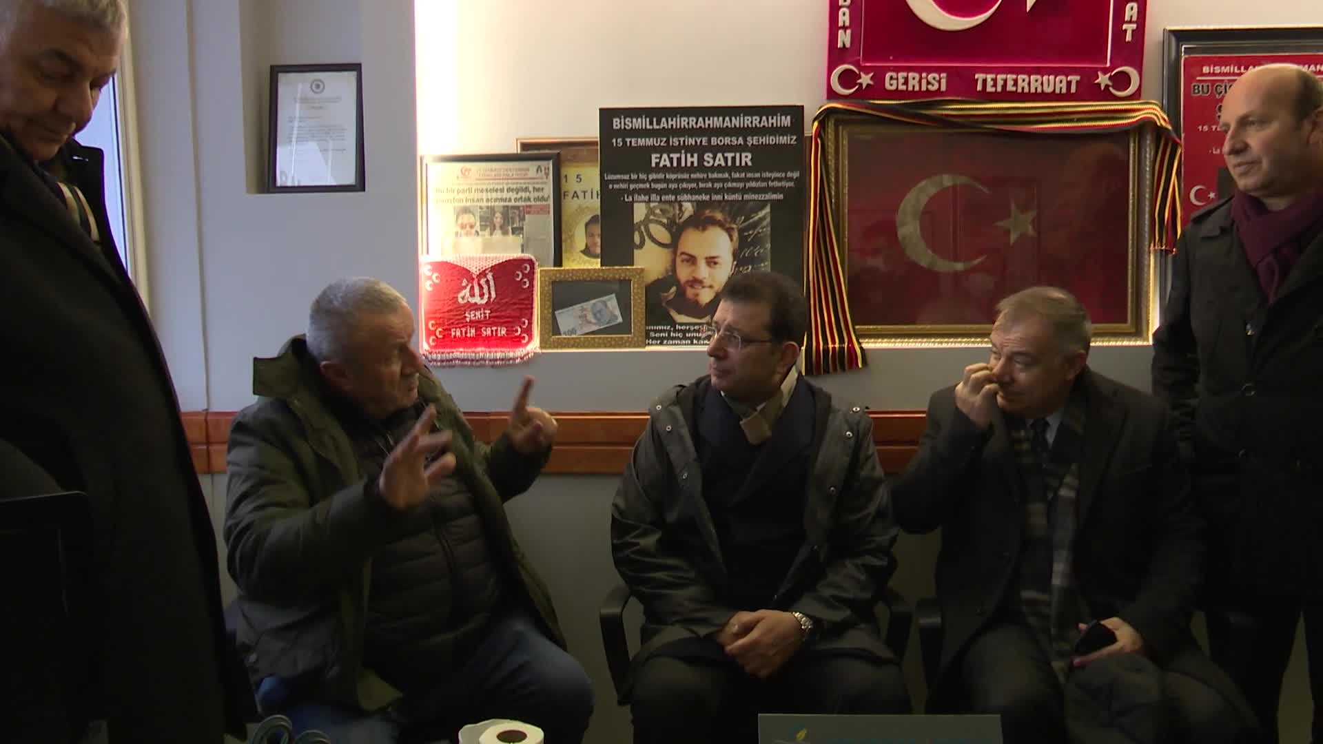 EKREM İMAMOĞLU 15 TEMMUZ ŞEHİDİNİN BABASINI ZİYARET ETTİ