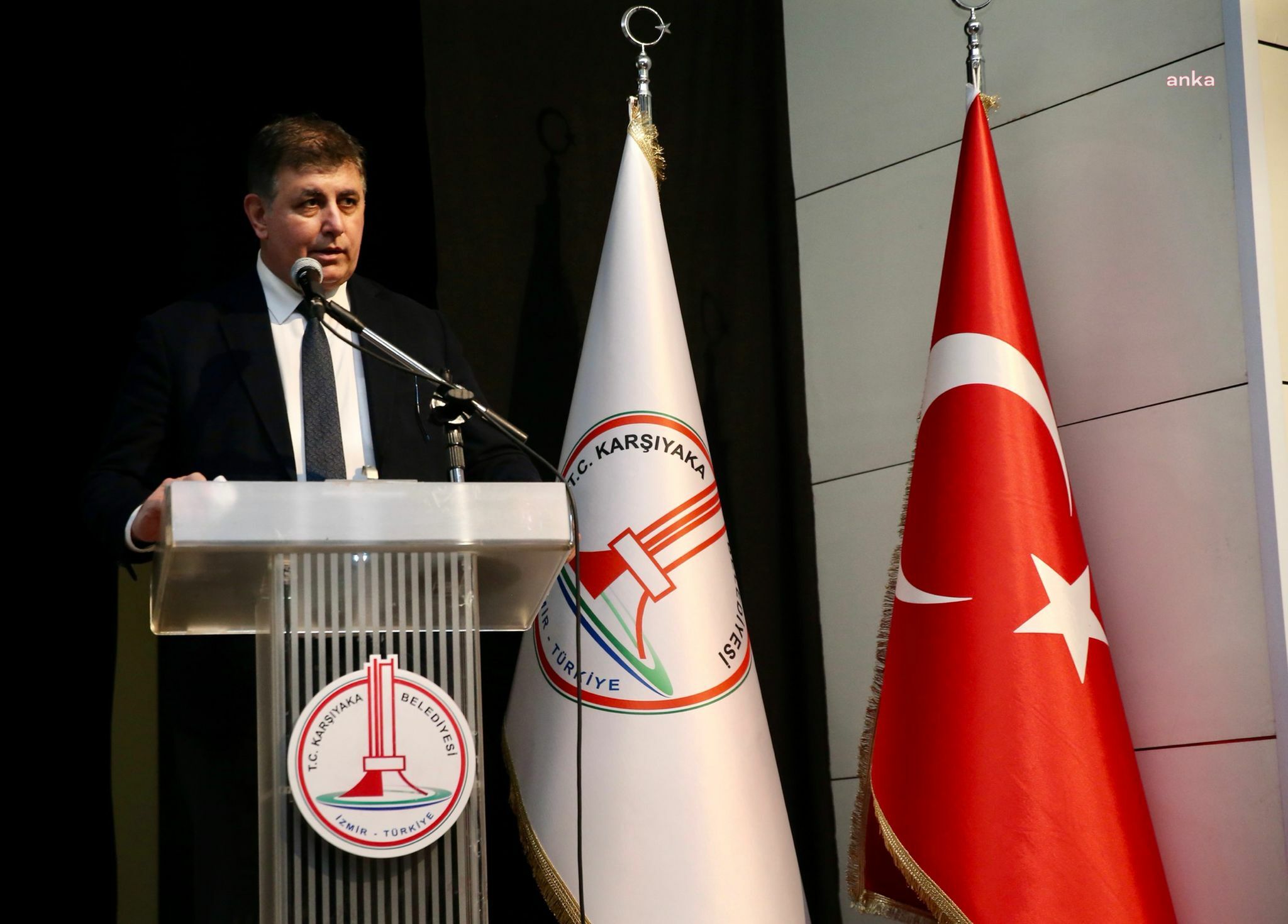 KARŞIYAKA’DA ‘İKLİM DEĞİŞİKLİĞİ VE İNSAN SAĞLIĞINA ETKİLERİ’ KONUŞULDU
