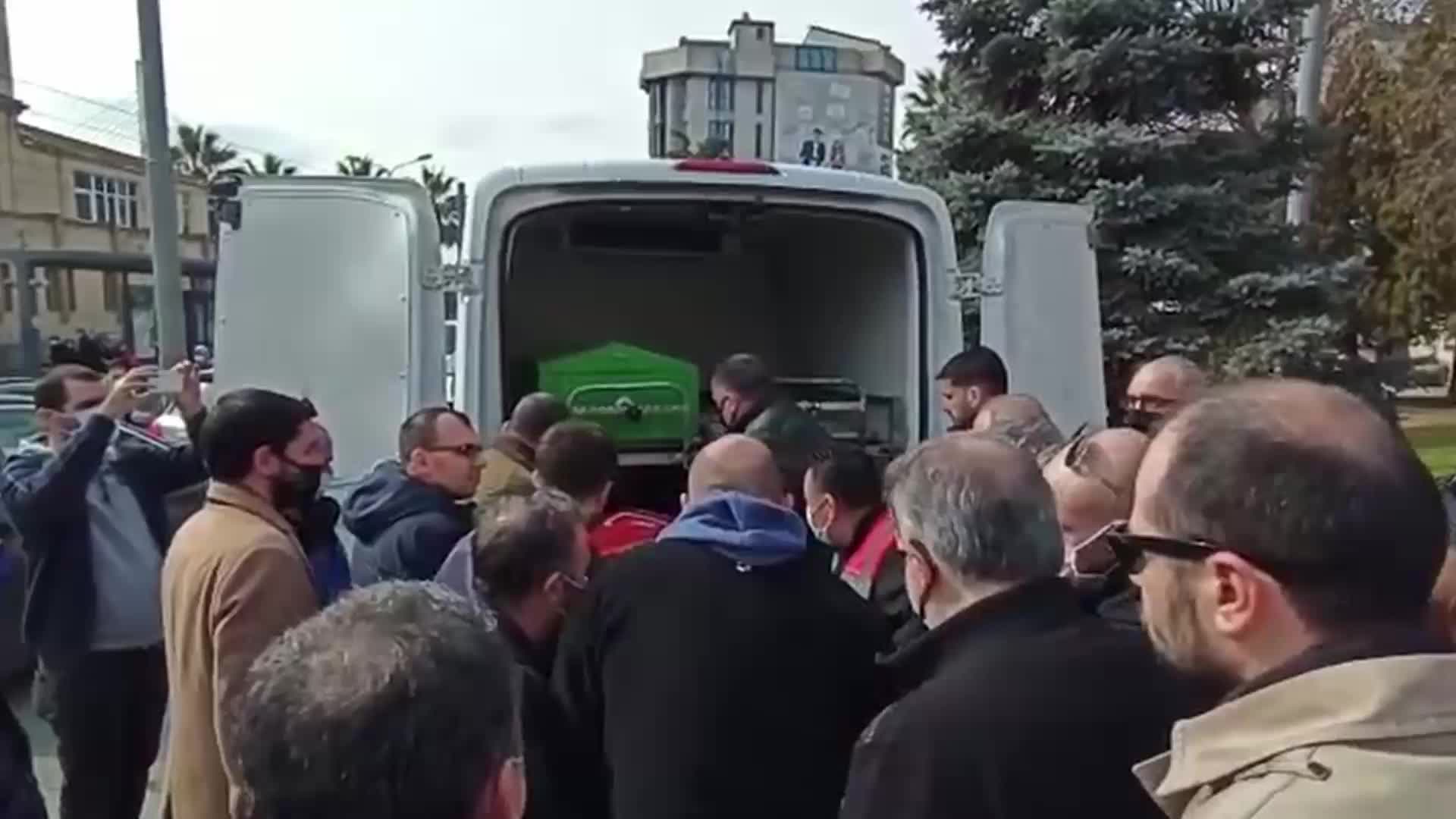 GAZETECİ GÜNGÖR ARSLAN SON YOLCULUĞUNA UĞURLANDI