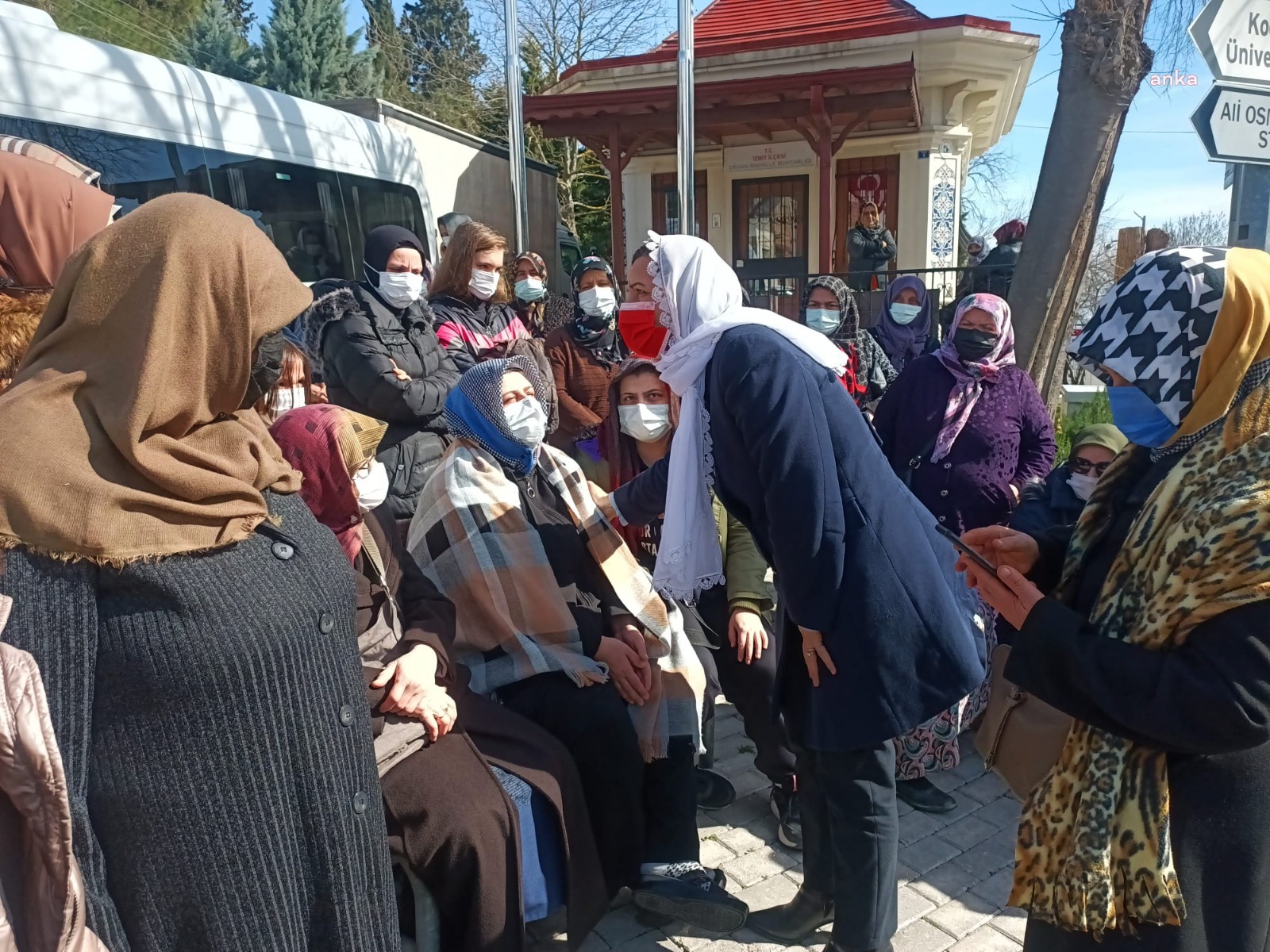 İZMİT BELEDİYE BAŞKANI HÜRRİYET, KARADENİZ AİLESİ'NE BAŞSAĞLIĞI DİLEDİ
