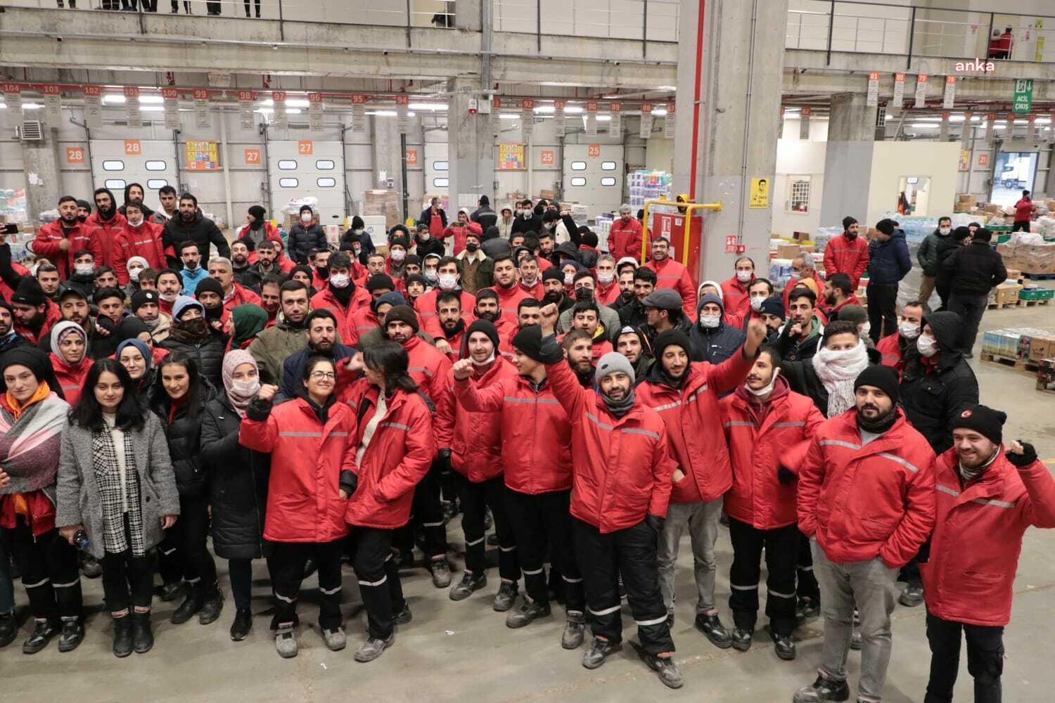 DGD-SEN, MİGROS DEPO İŞÇİLERİNİN TALEPLERİNİN KABUL EDİLDİĞİNİ AÇIKLADI