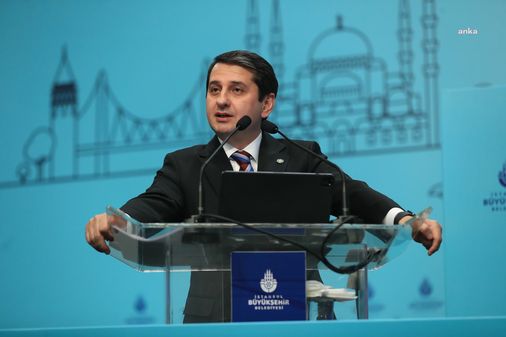 İYİ PARTİ’Lİ ÖZKAN’DAN, KÖPRÜBAŞI BELEDİYE BAŞKANI’NA TEPKİ: "YA TAHAMMÜLÜ ÖĞRENİN YA DA KOLTUKLARI BOŞ YERE İŞGAL ETMEYİN"