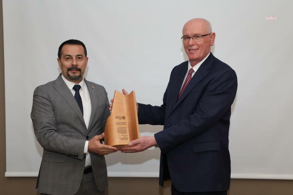ODUNPAZAR’I BELEDİYE BAŞKANI KURT’A, ANADOLU ROTARY KULÜBÜ'NDEN ÖDÜL